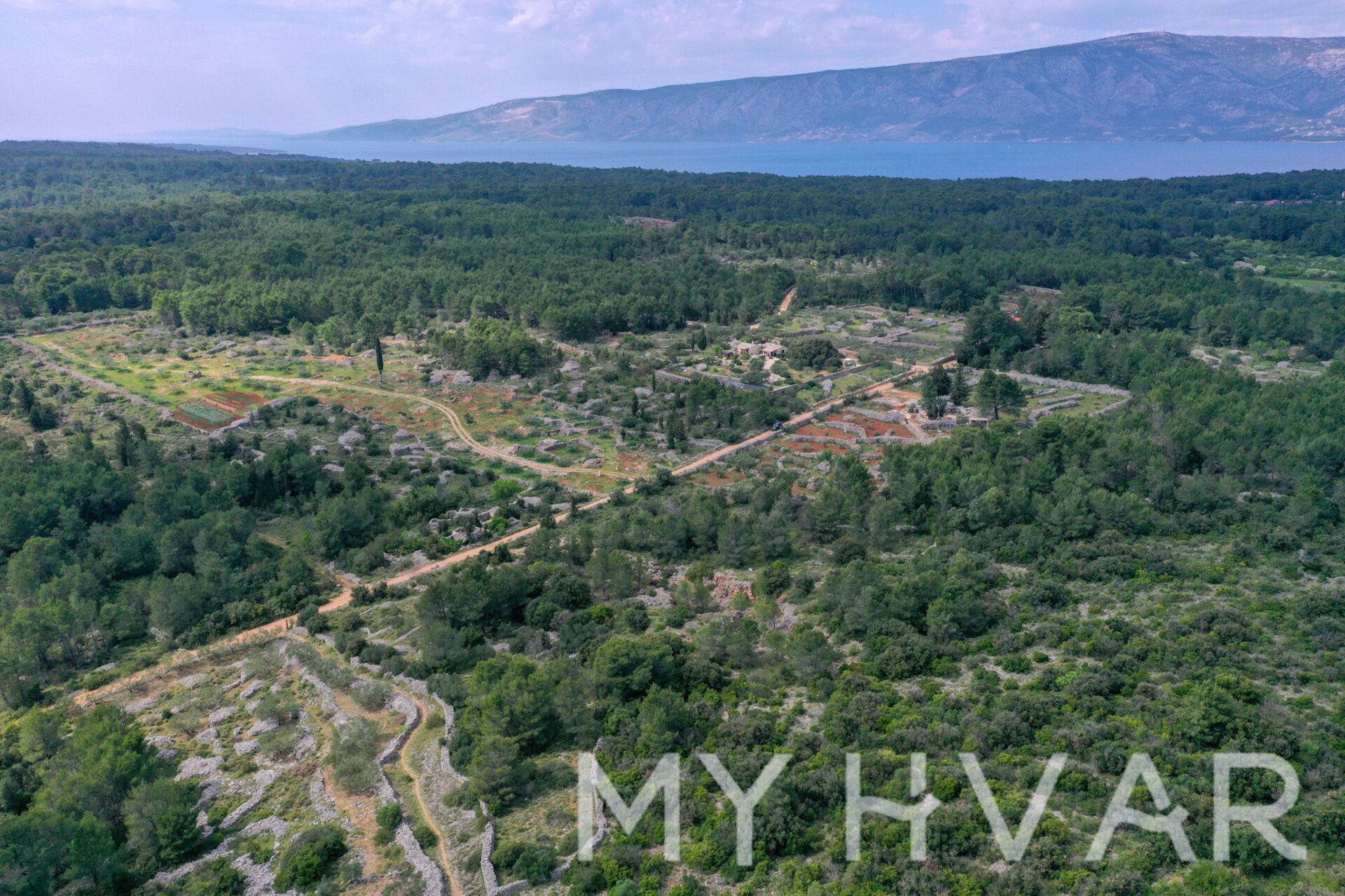 Land For sale - Splitsko-dalmatinska Stari Grad - foto 1/6