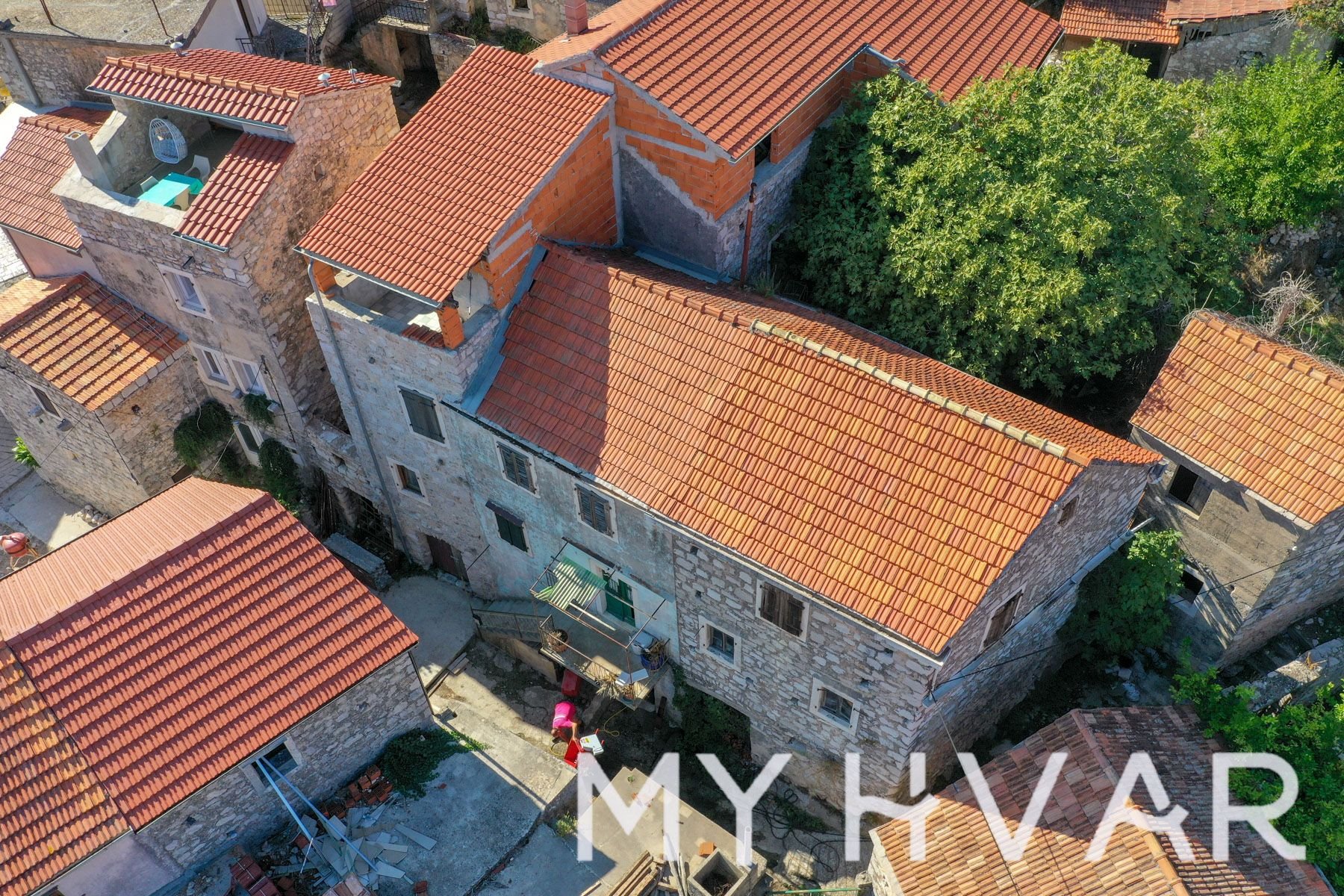 Dom Na predaj - SPLITSKO-DALMATINSKA Jelsa