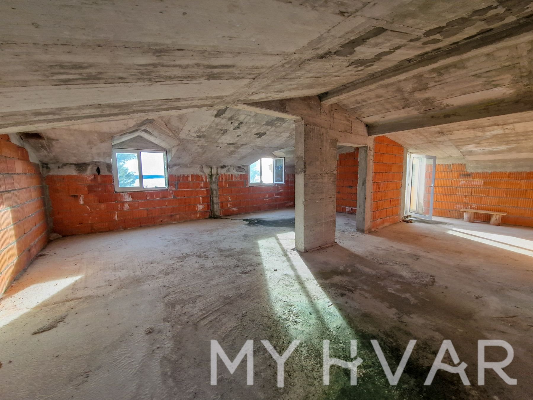 House For sale - SPLITSKO-DALMATINSKA Jelsa