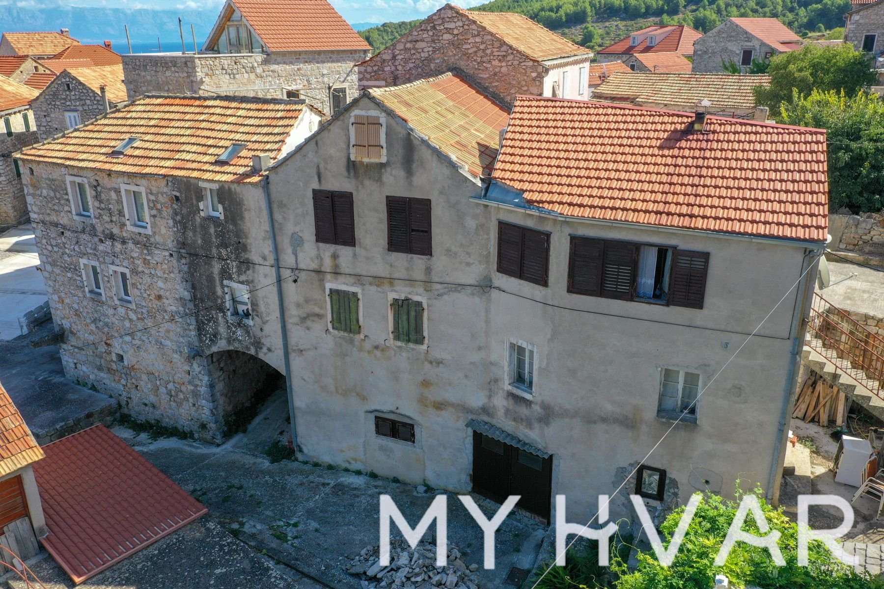 Dom Na predaj - SPLITSKO-DALMATINSKA Jelsa
