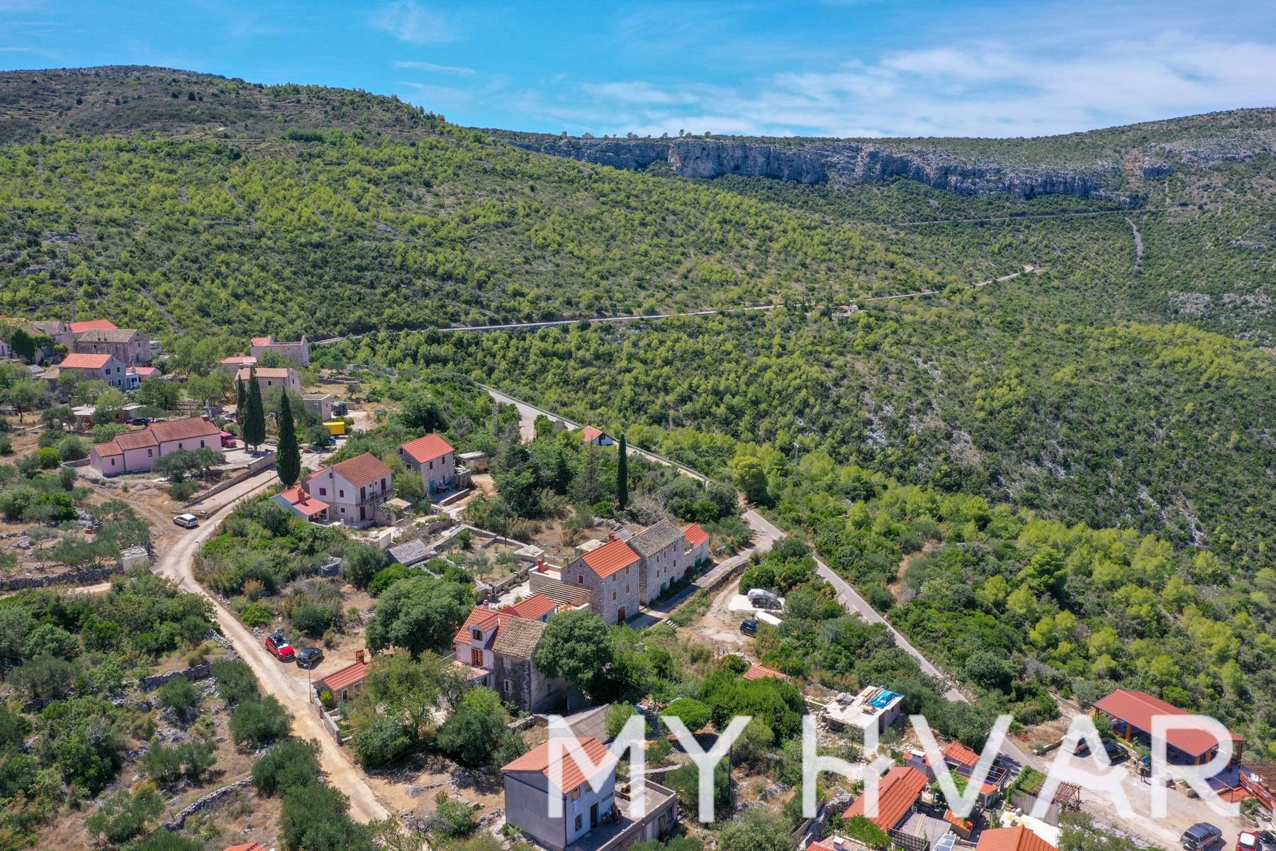House For sale - SPLITSKO-DALMATINSKA STARI GRAD