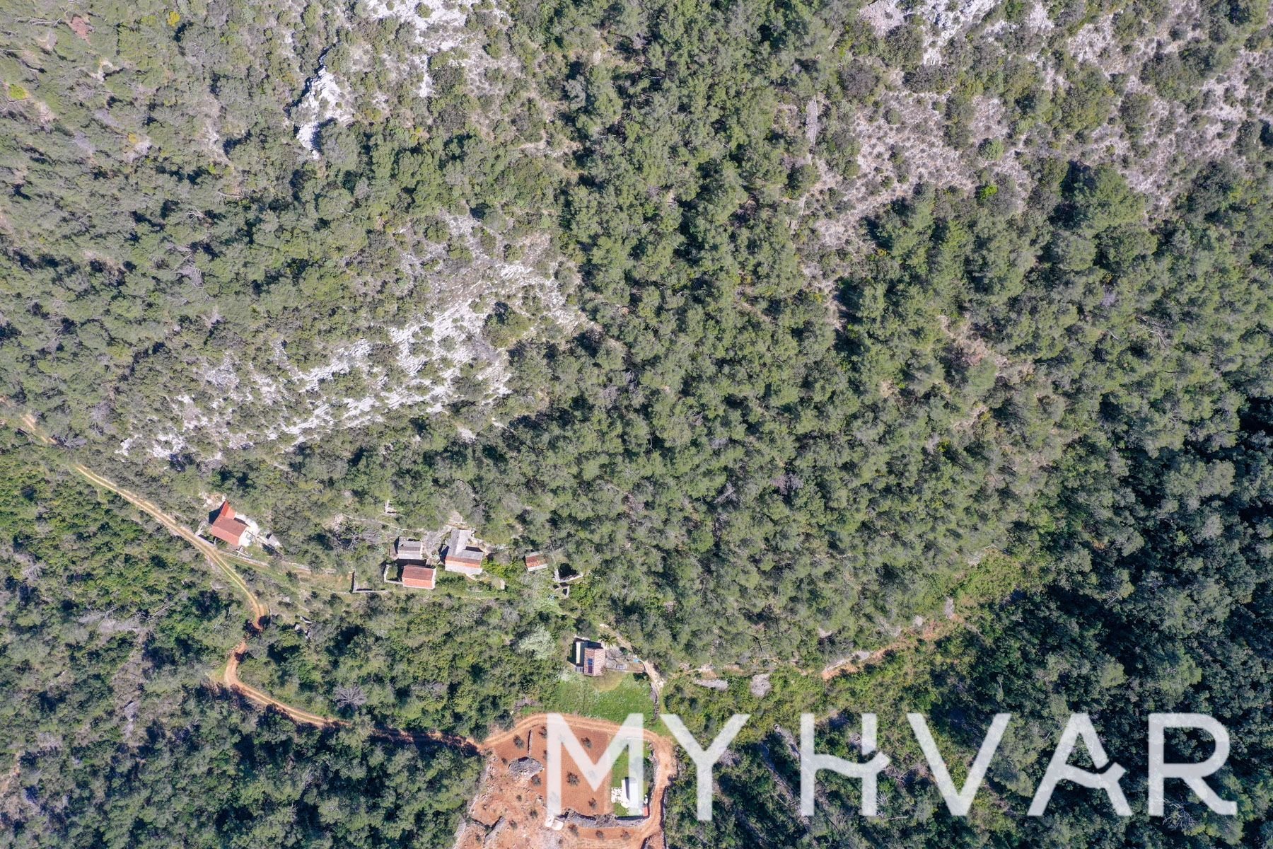 Land For sale - SPLITSKO-DALMATINSKA Jelsa
