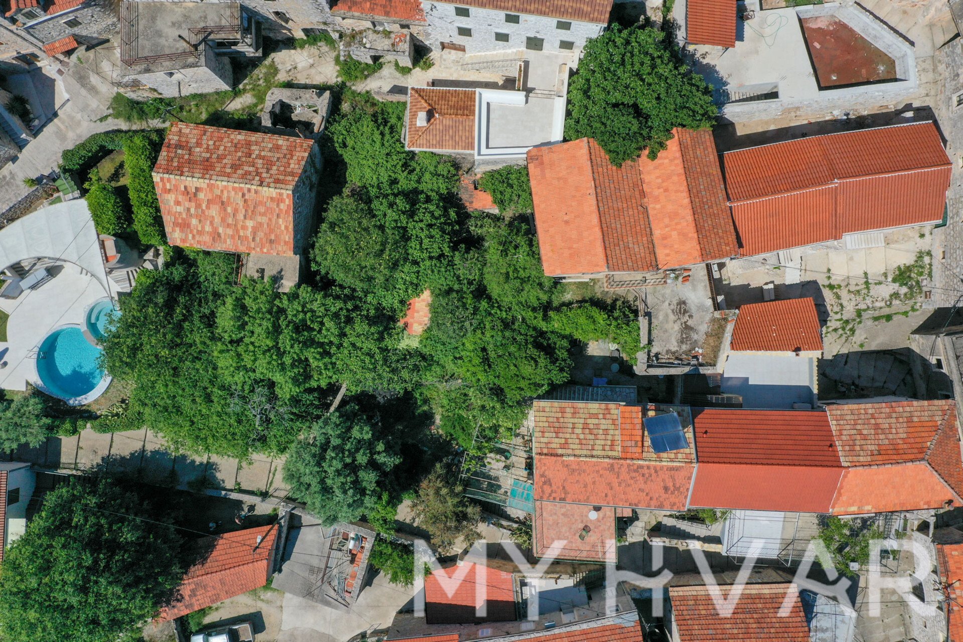 Dom Na predaj - SPLITSKO-DALMATINSKA Jelsa