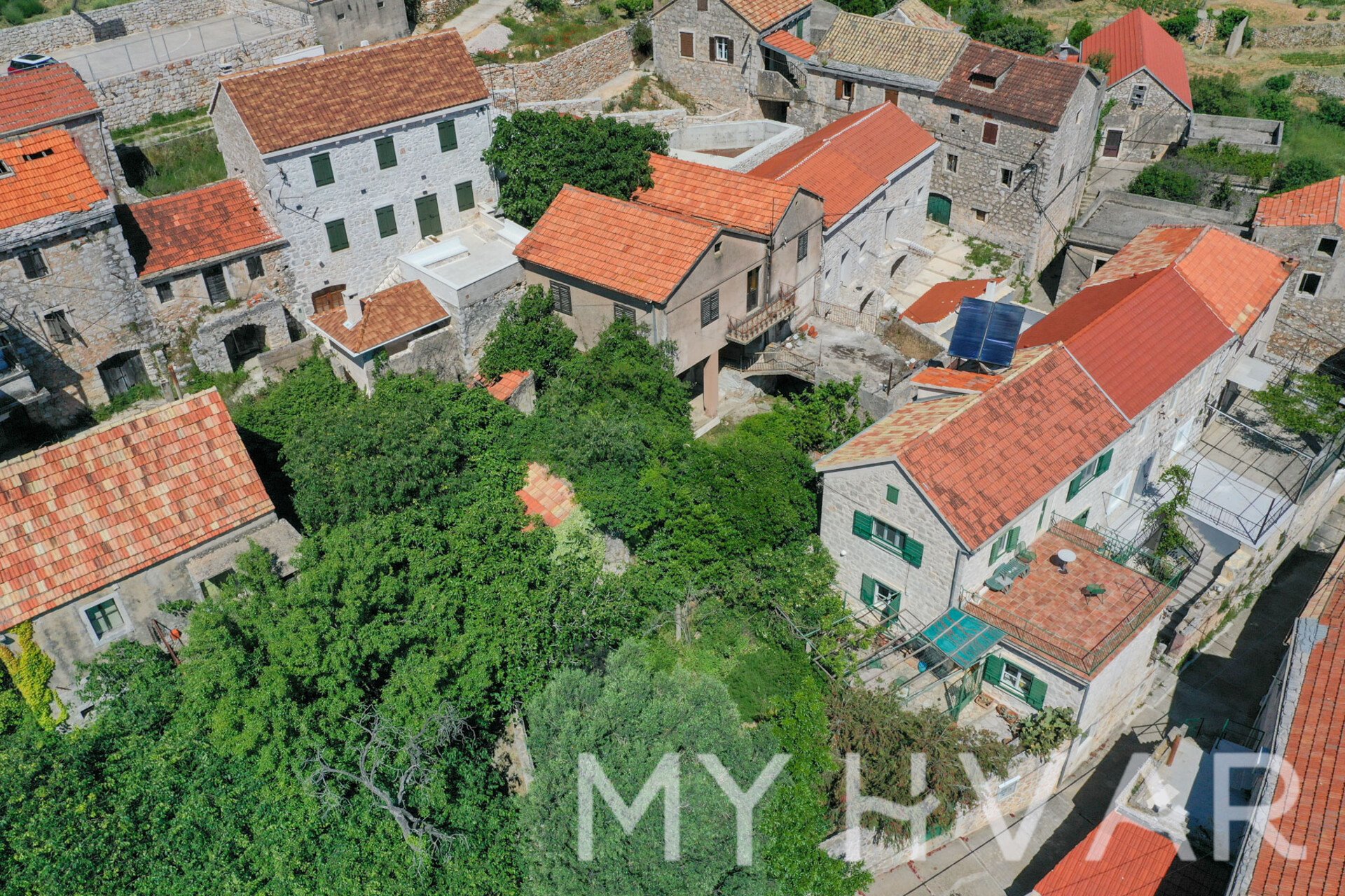 Dom Na predaj - SPLITSKO-DALMATINSKA Jelsa