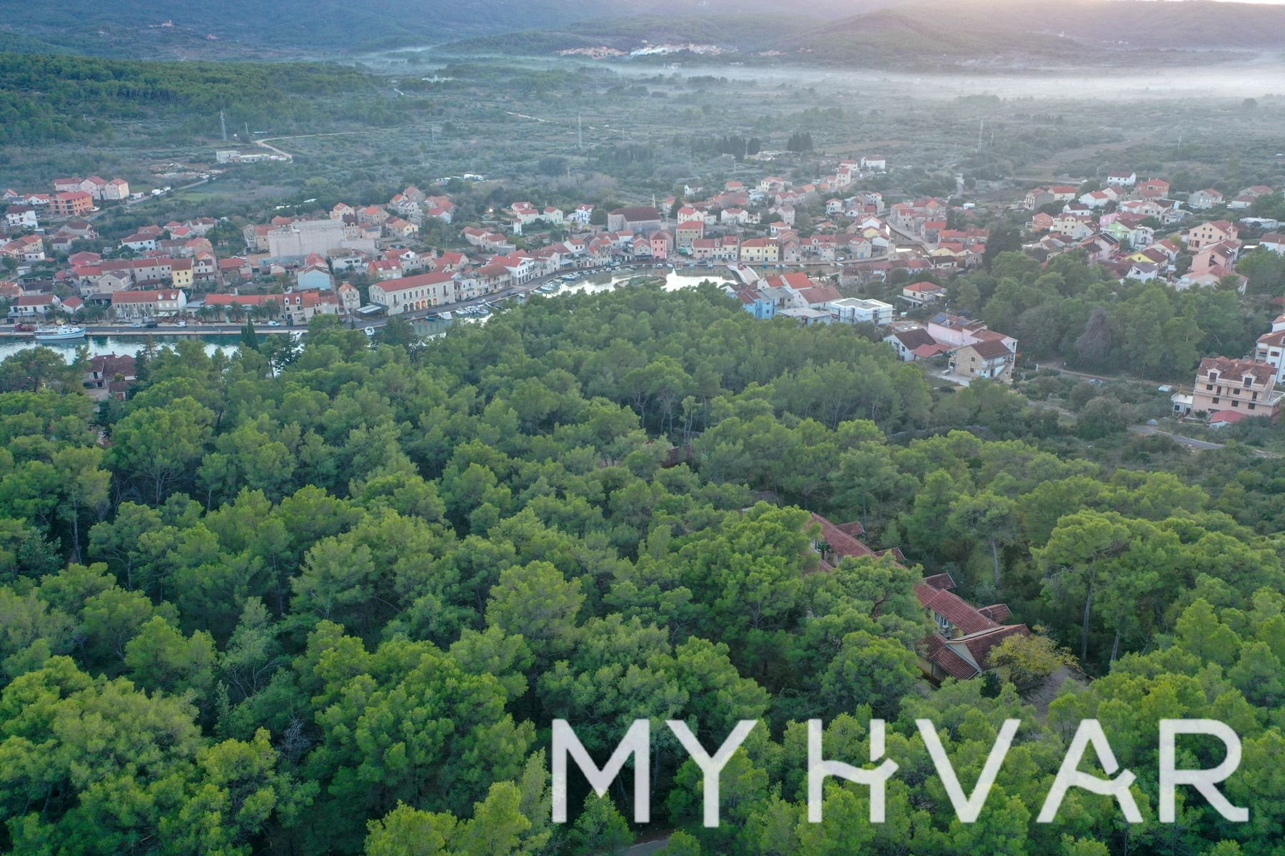 Land For sale - SPLITSKO-DALMATINSKA Jelsa