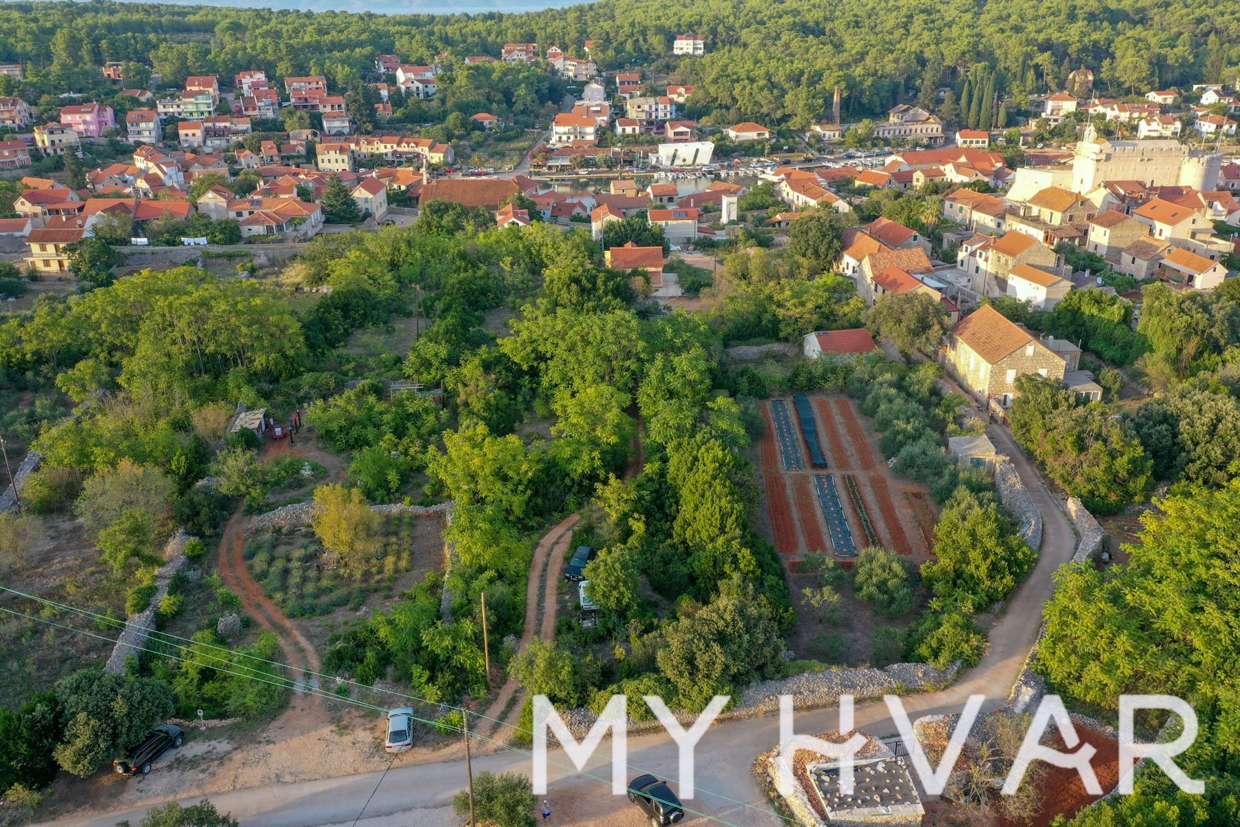 Land For sale - SPLITSKO-DALMATINSKA Jelsa