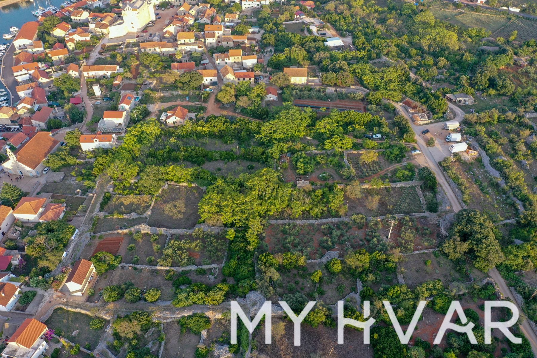 Land For sale - SPLITSKO-DALMATINSKA Jelsa