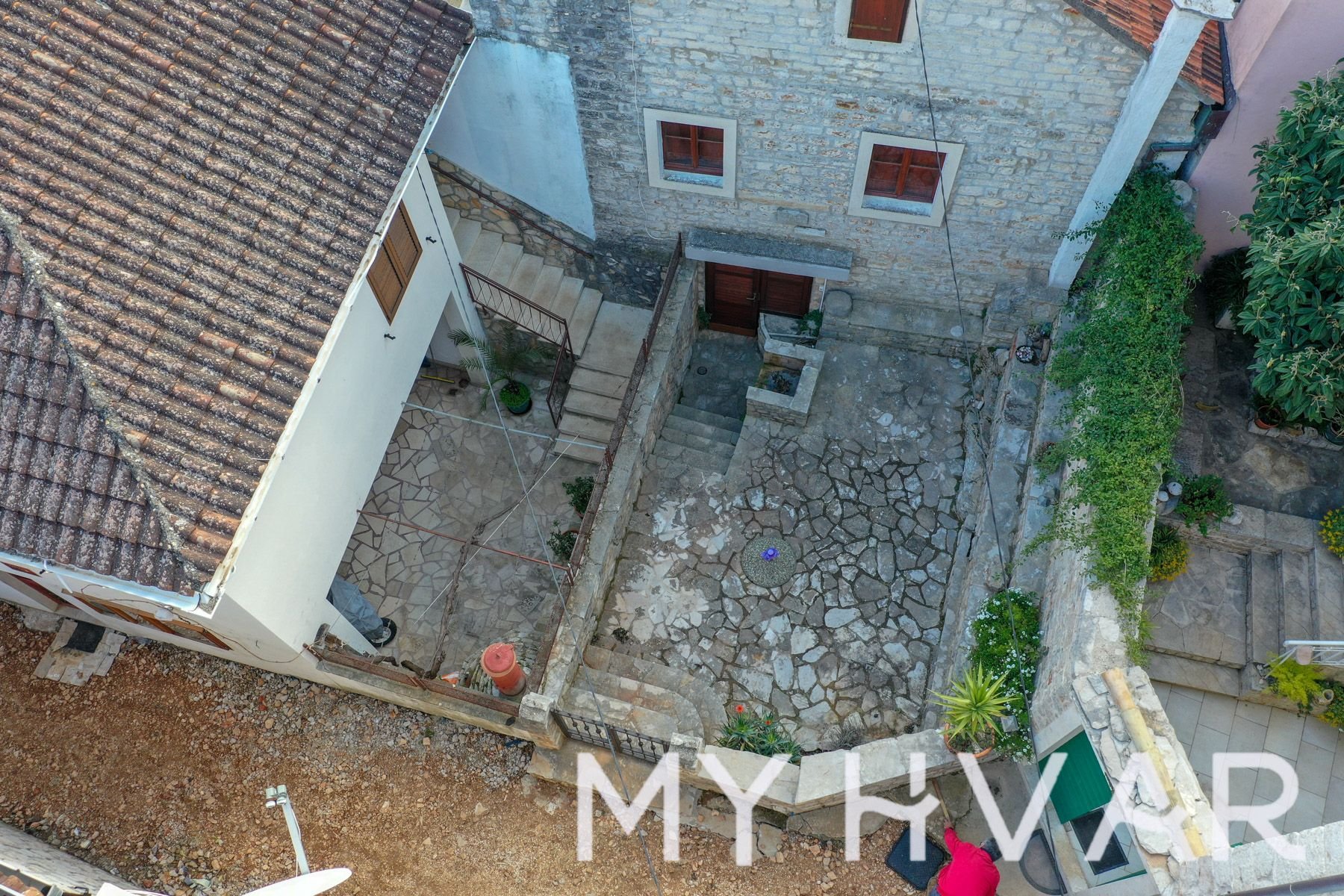 Dom Na predaj - SPLITSKO-DALMATINSKA Jelsa