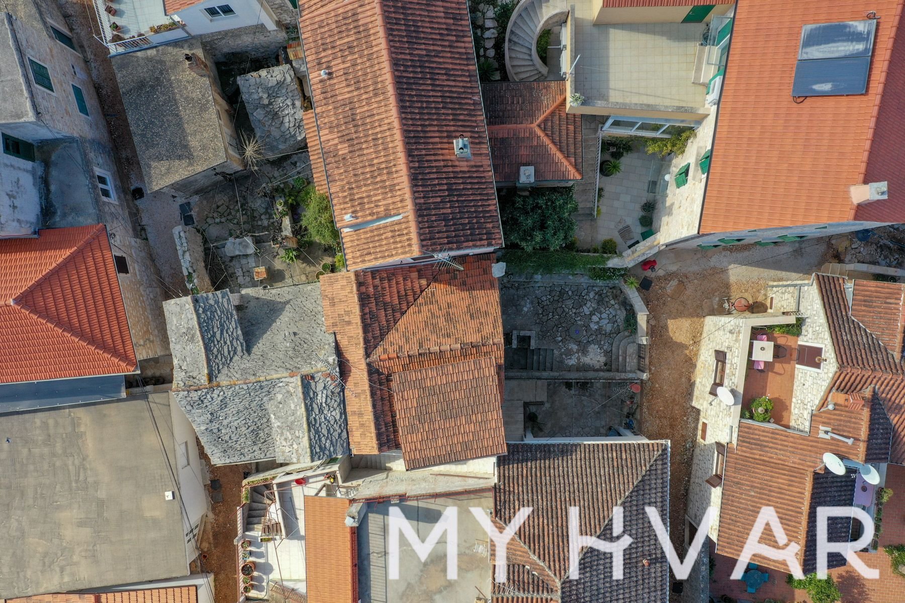 Dom Na predaj - SPLITSKO-DALMATINSKA Jelsa