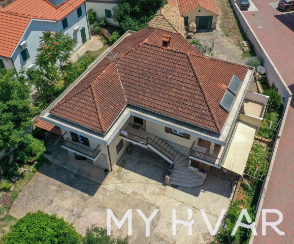 Dům na prodej 1300 m² – Vrboska
