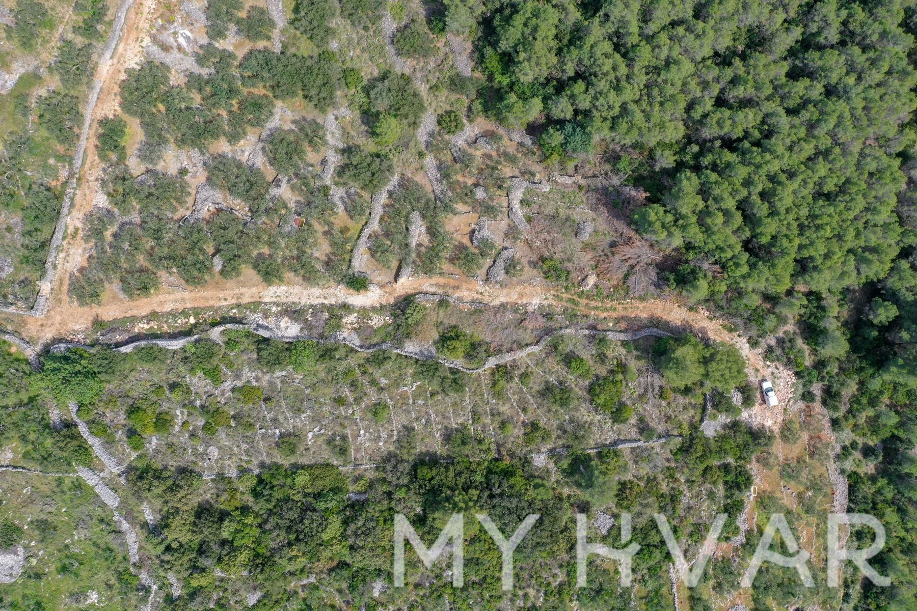 Land For sale - SPLITSKO-DALMATINSKA Jelsa