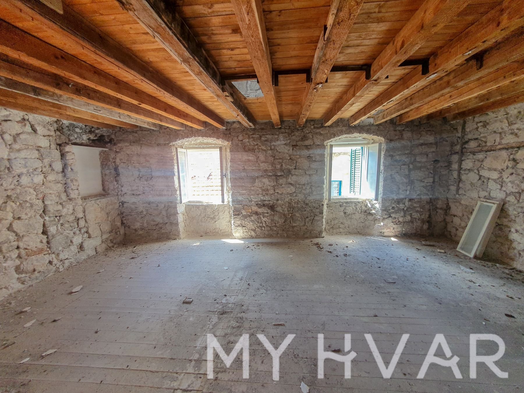 House For sale - SPLITSKO-DALMATINSKA STARI GRAD