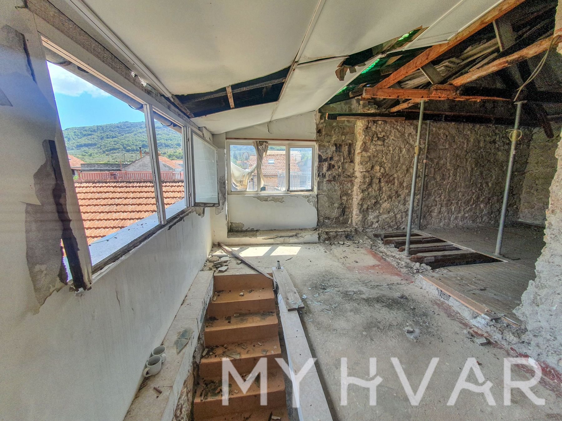 House For sale - SPLITSKO-DALMATINSKA STARI GRAD