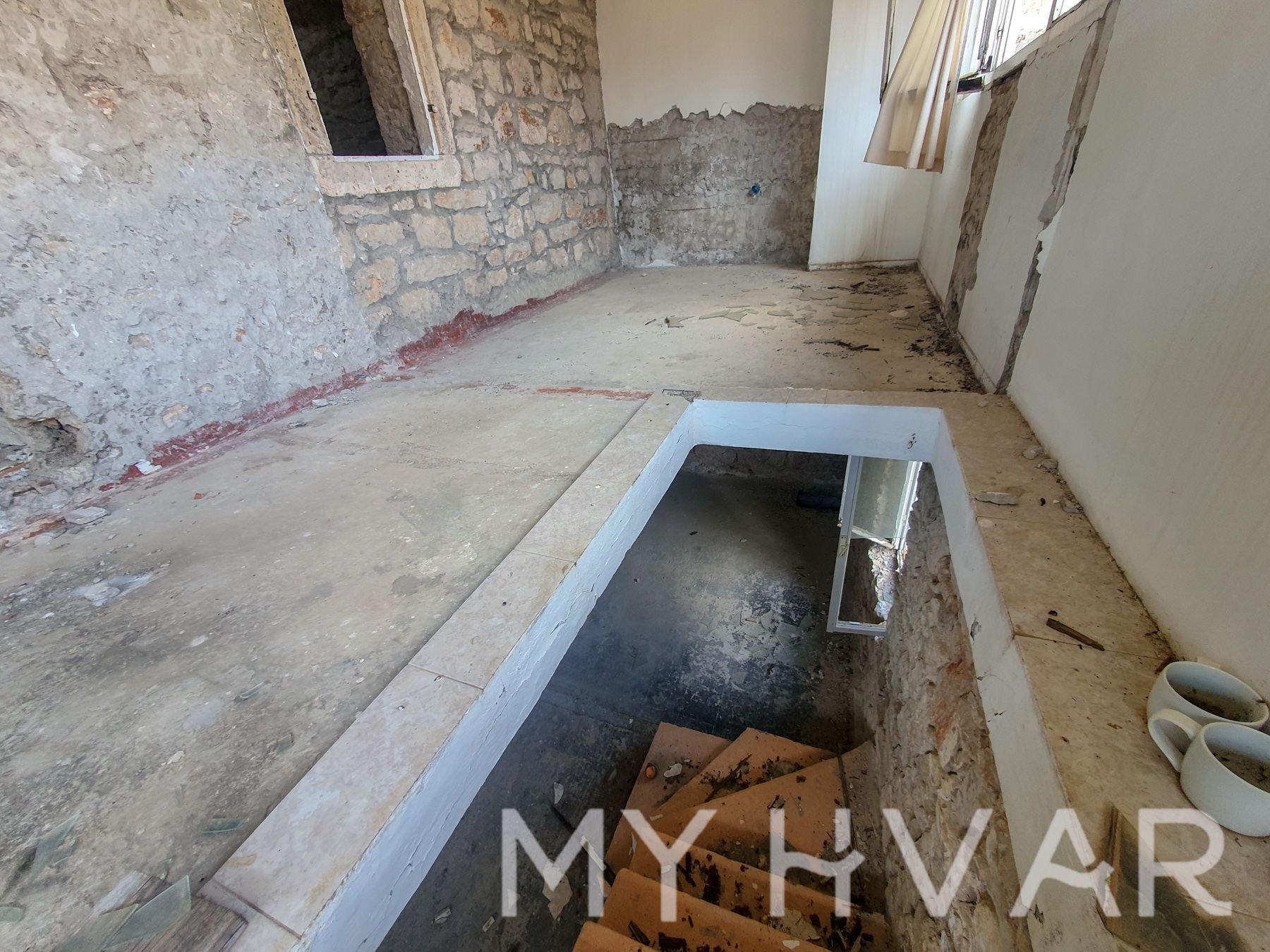 House For sale - SPLITSKO-DALMATINSKA STARI GRAD