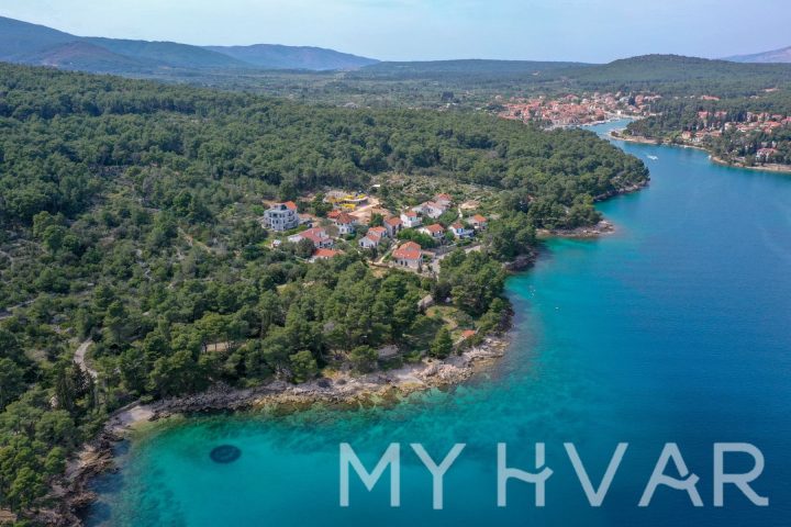 Land For sale — Vrboska