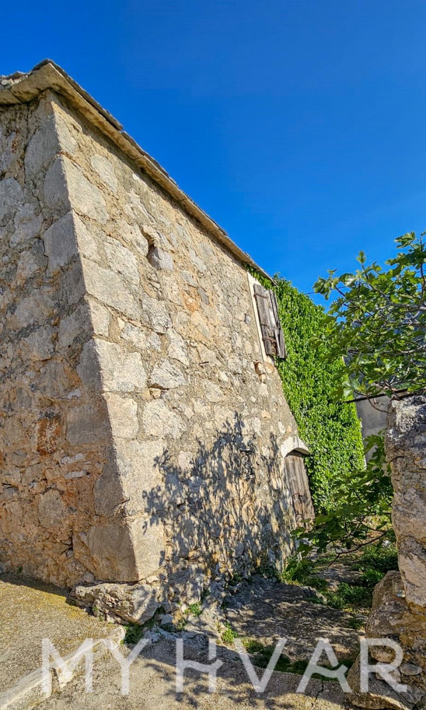 Dom Na predaj - SPLITSKO-DALMATINSKA Jelsa