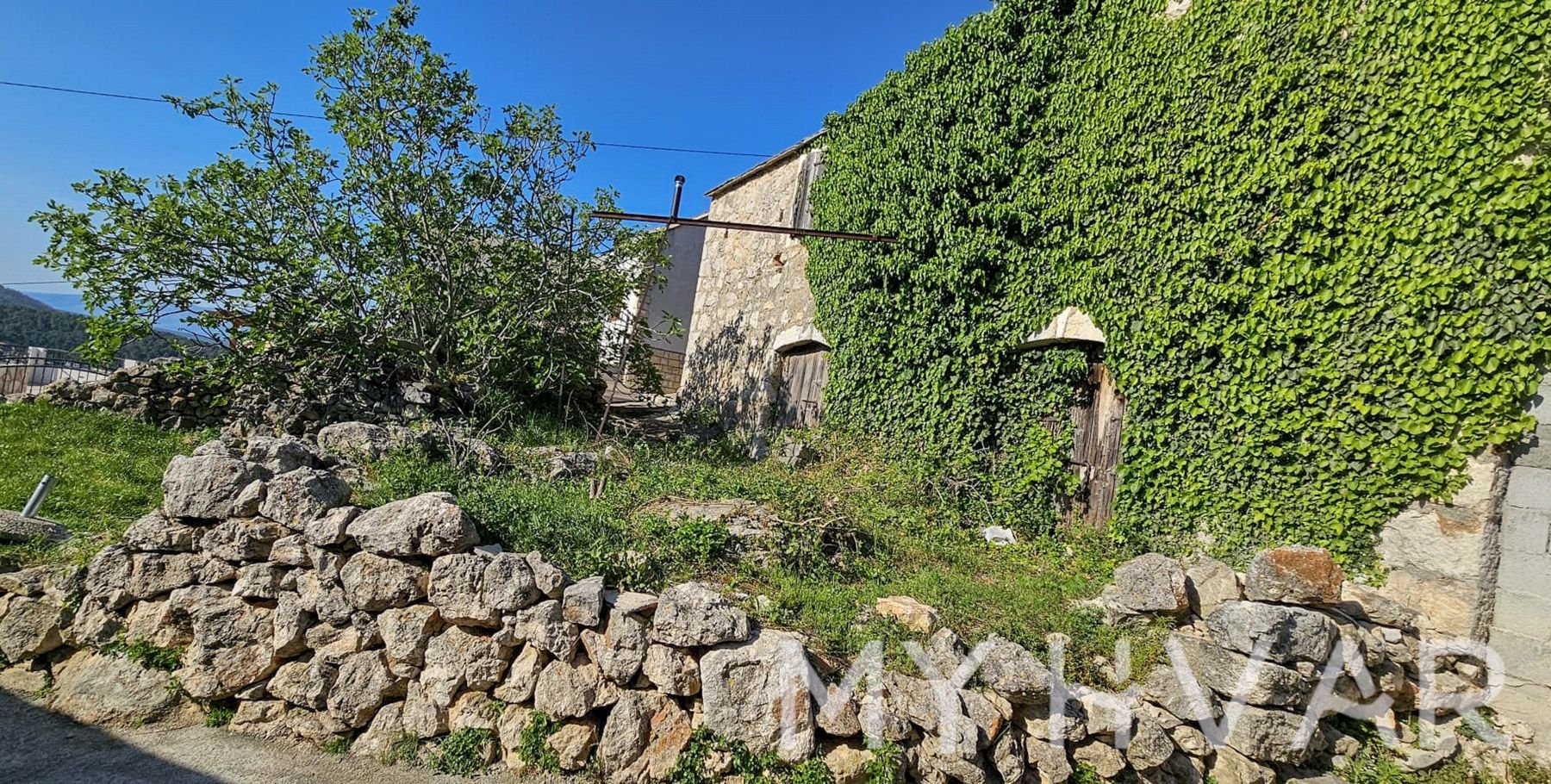 Dom Na predaj - SPLITSKO-DALMATINSKA Jelsa