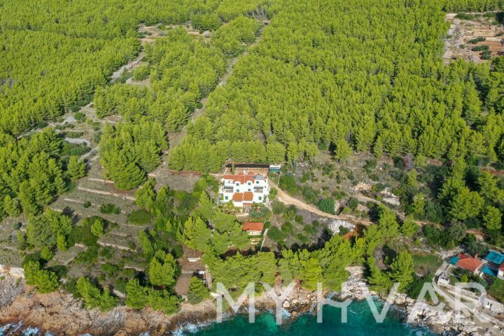 Land For sale - Splitsko-dalmatinska Jelsa - foto 2/10
