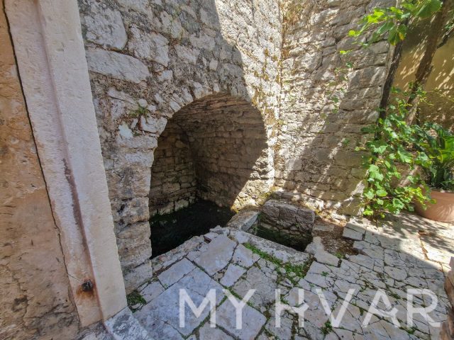 House For sale - Splitsko-dalmatinska Jelsa - foto 3/15