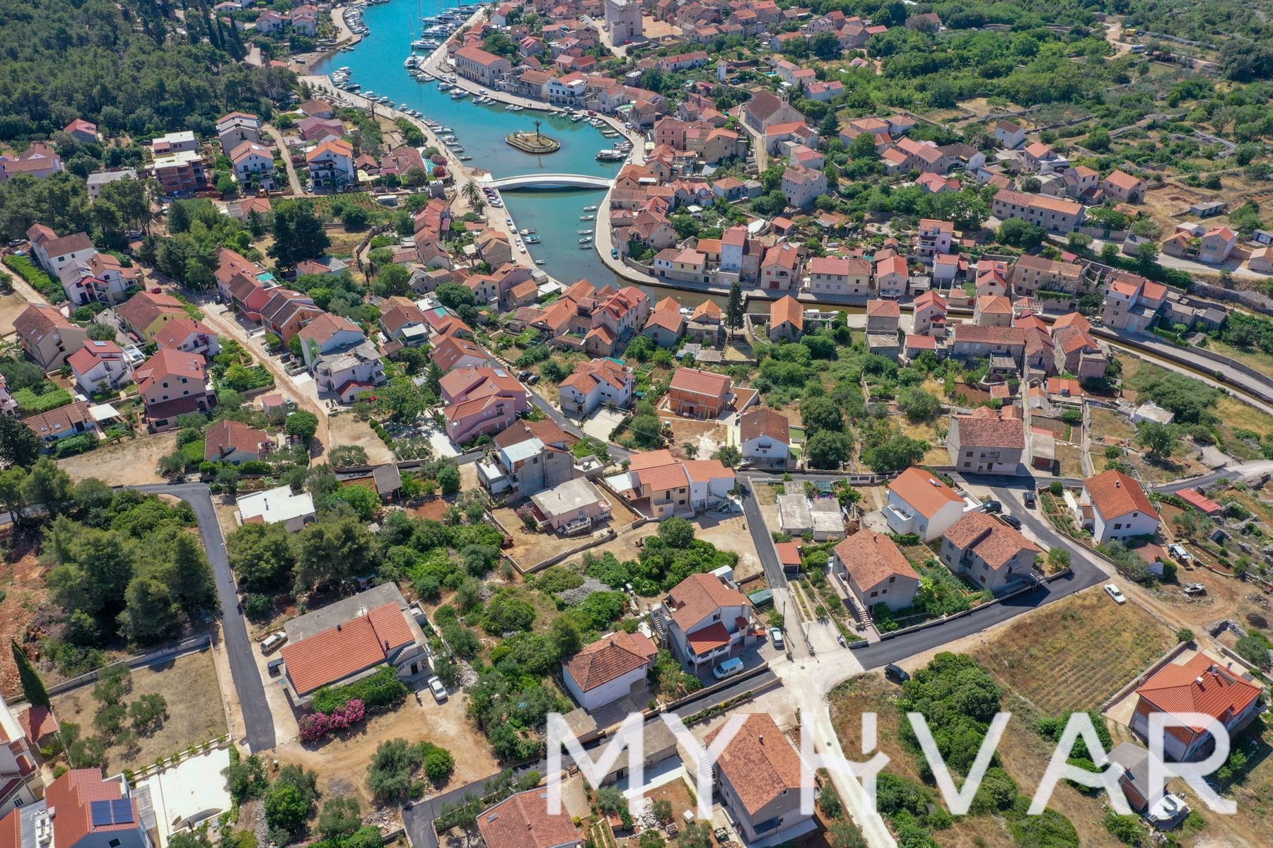 Land For sale - SPLITSKO-DALMATINSKA Jelsa