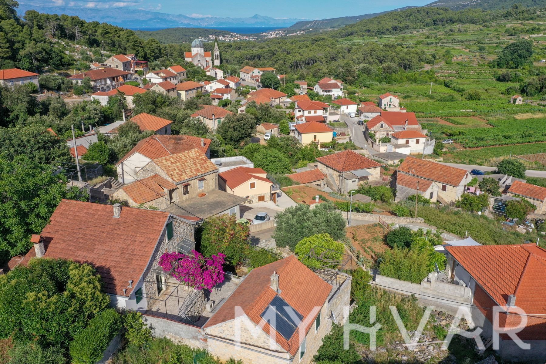 Dom Na predaj - SPLITSKO-DALMATINSKA Jelsa