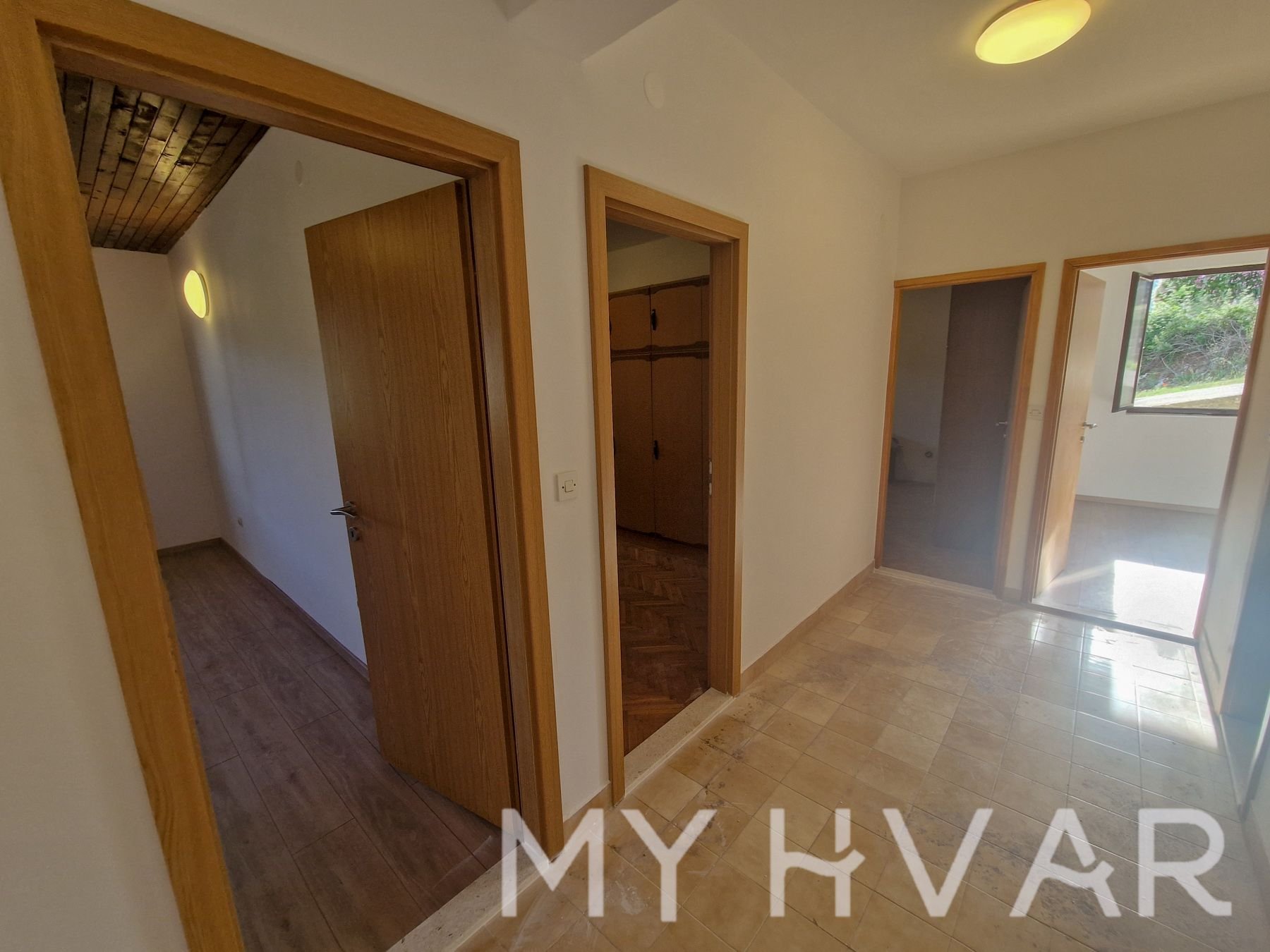 Apartmán Na predaj - SPLITSKO-DALMATINSKA Jelsa