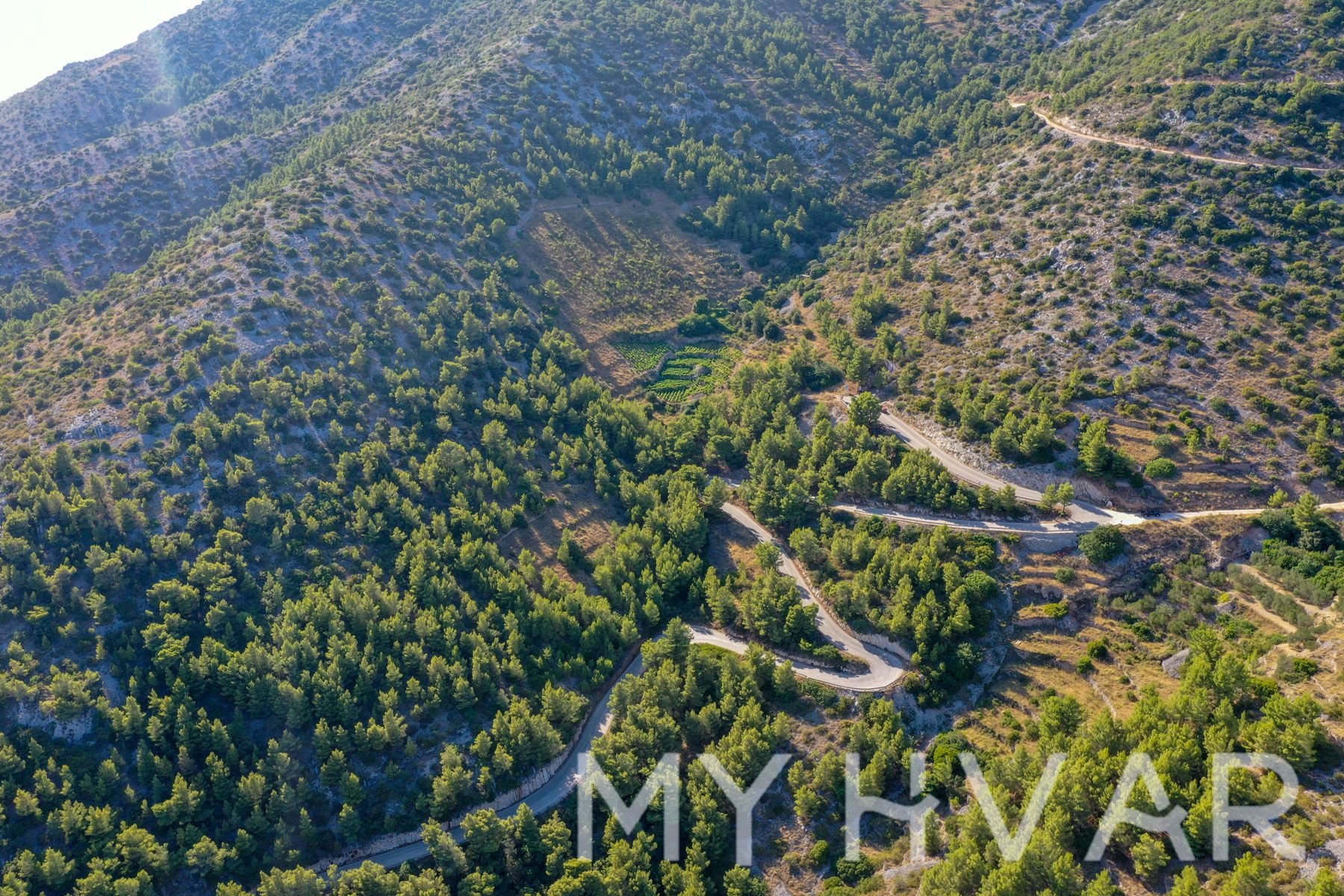 Land For sale - SPLITSKO-DALMATINSKA Jelsa