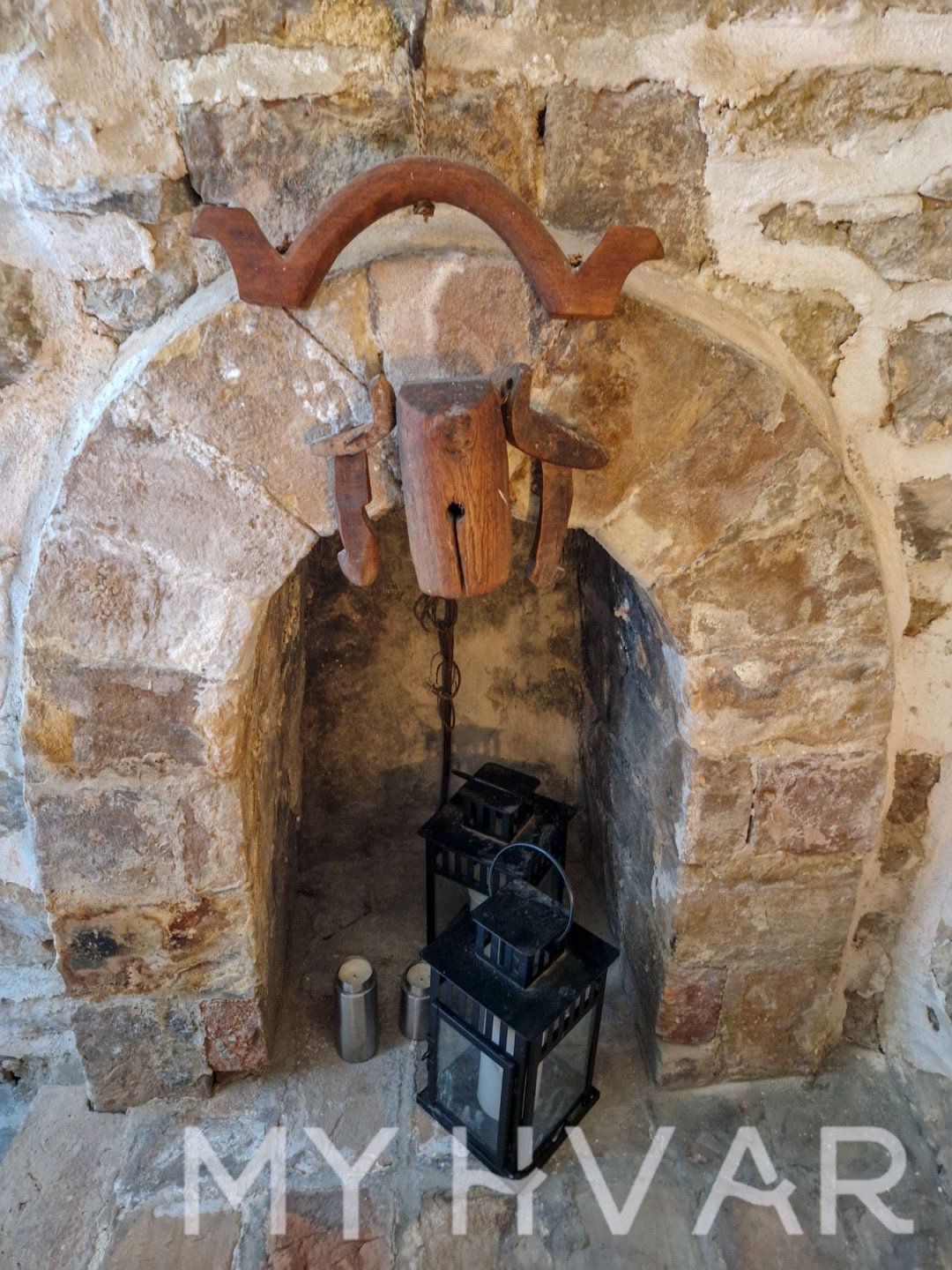 Dom Na predaj - SPLITSKO-DALMATINSKA Jelsa