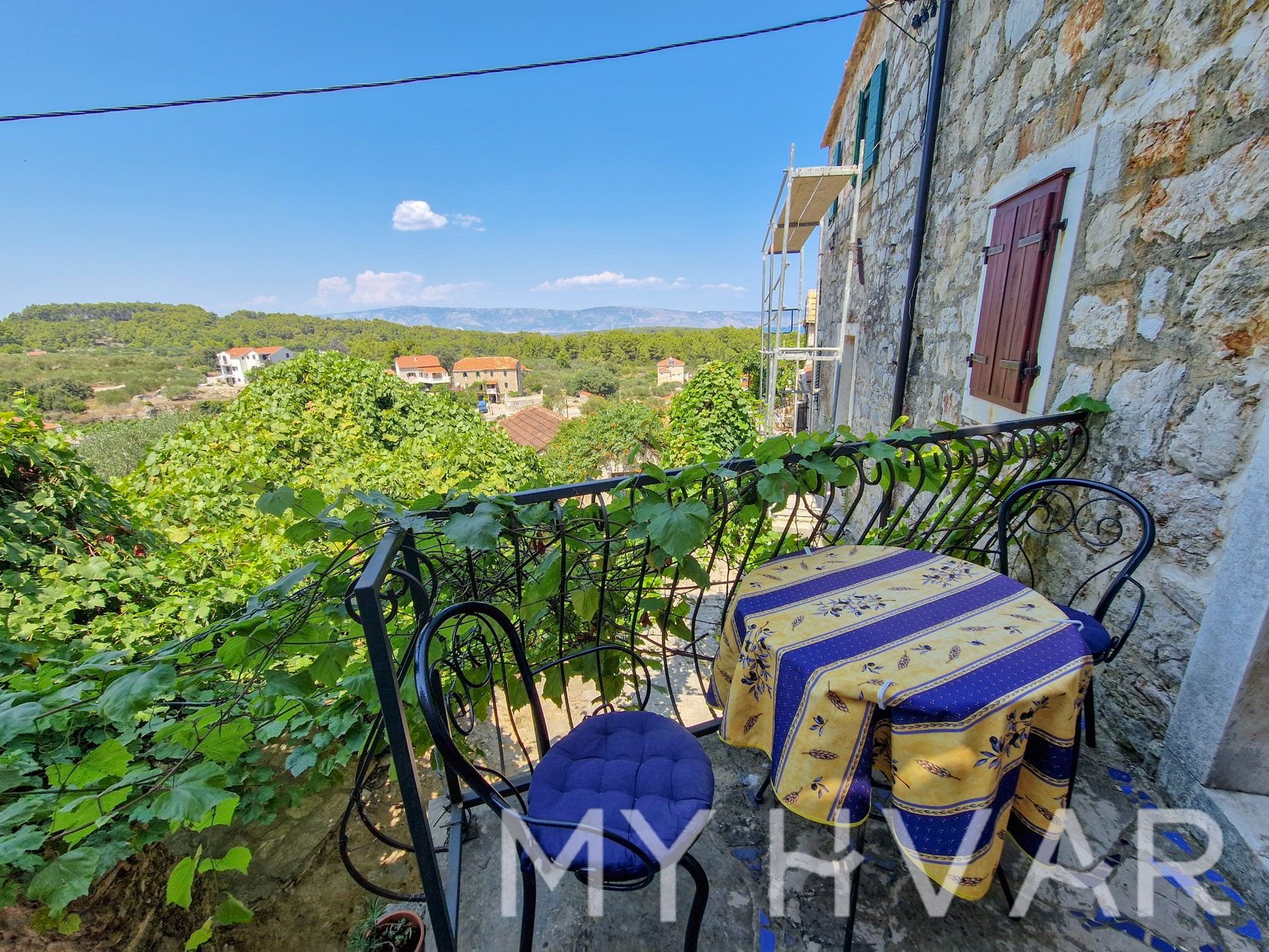 Dom Na predaj - SPLITSKO-DALMATINSKA Jelsa
