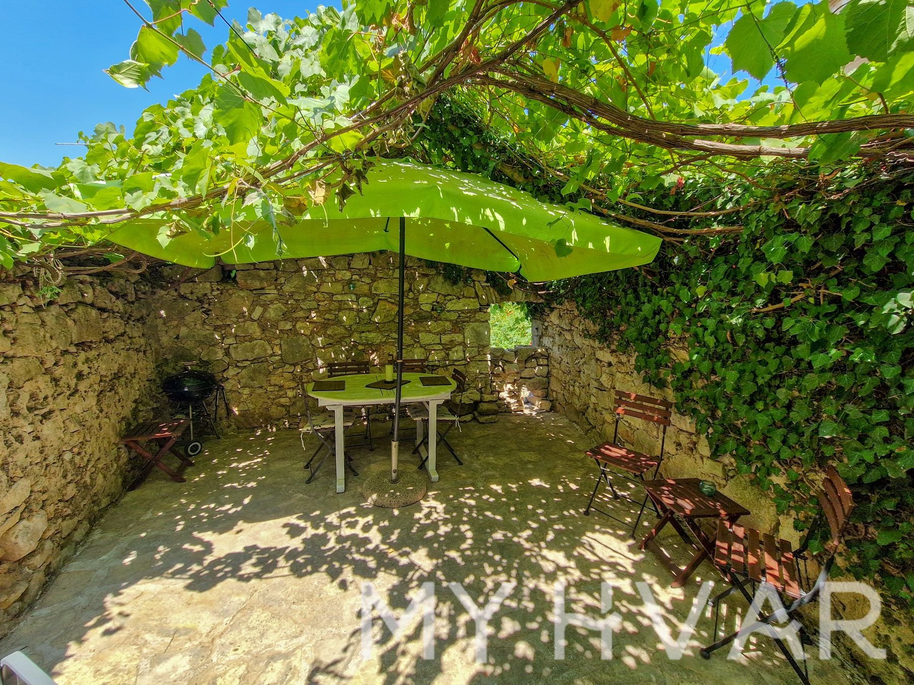 Dom Na predaj - SPLITSKO-DALMATINSKA Jelsa
