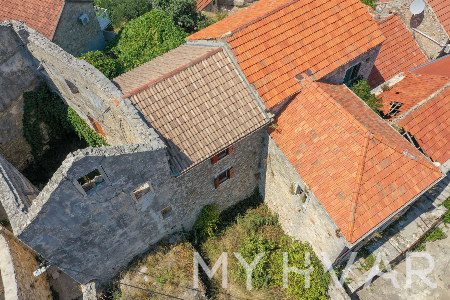 Dom Na predaj - SPLITSKO-DALMATINSKA Jelsa
