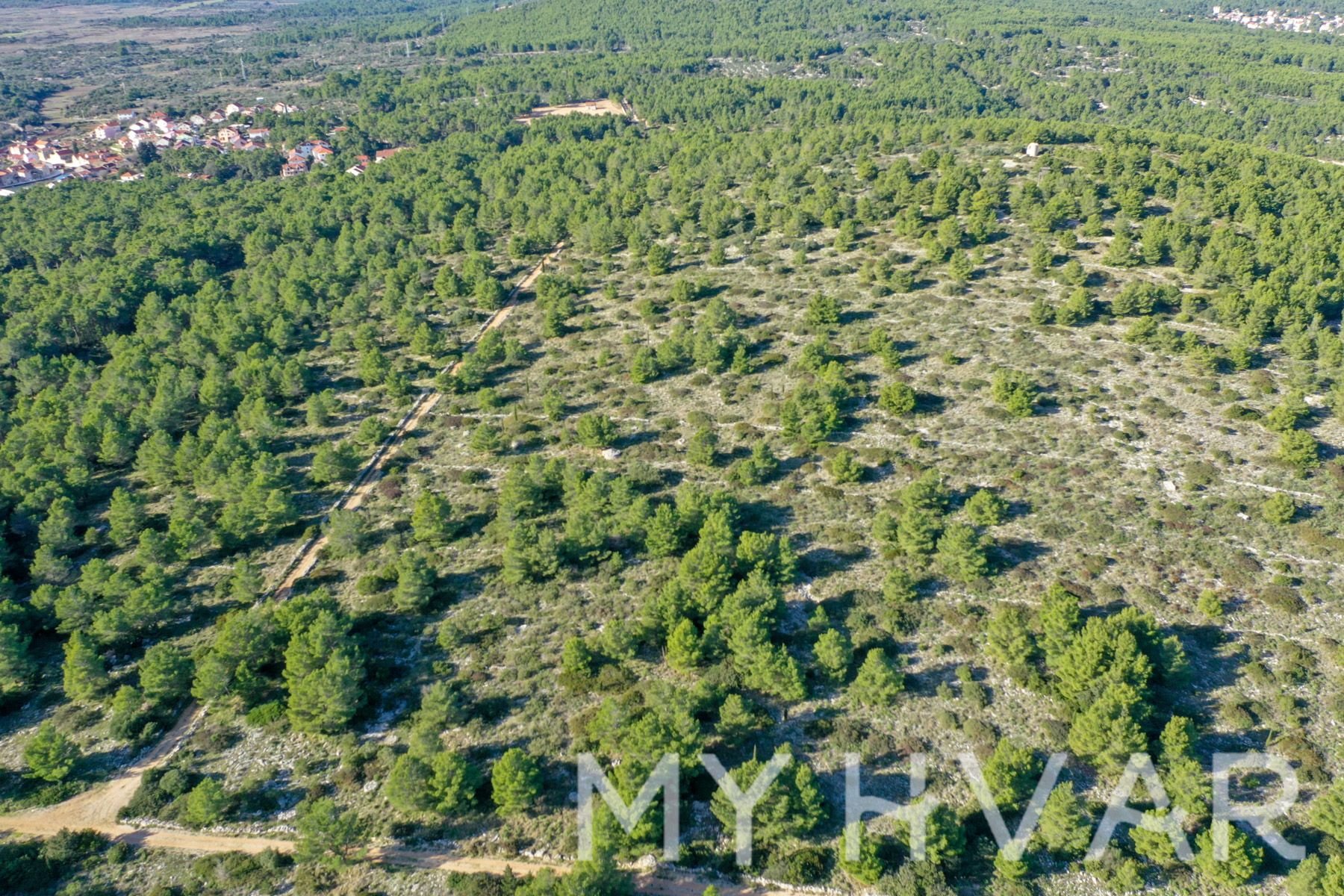Land For sale - SPLITSKO-DALMATINSKA Jelsa