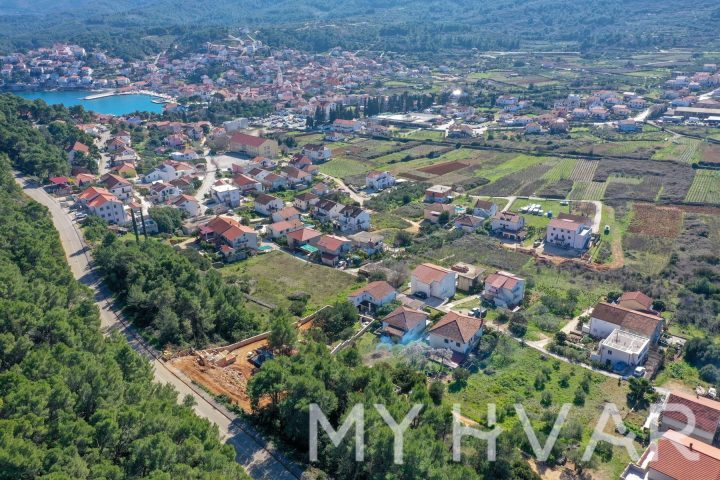 Land for sale 1350 m² – Jelsa