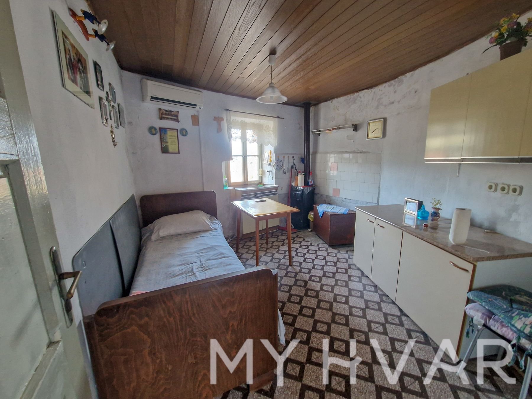 House For sale - SPLITSKO-DALMATINSKA STARI GRAD