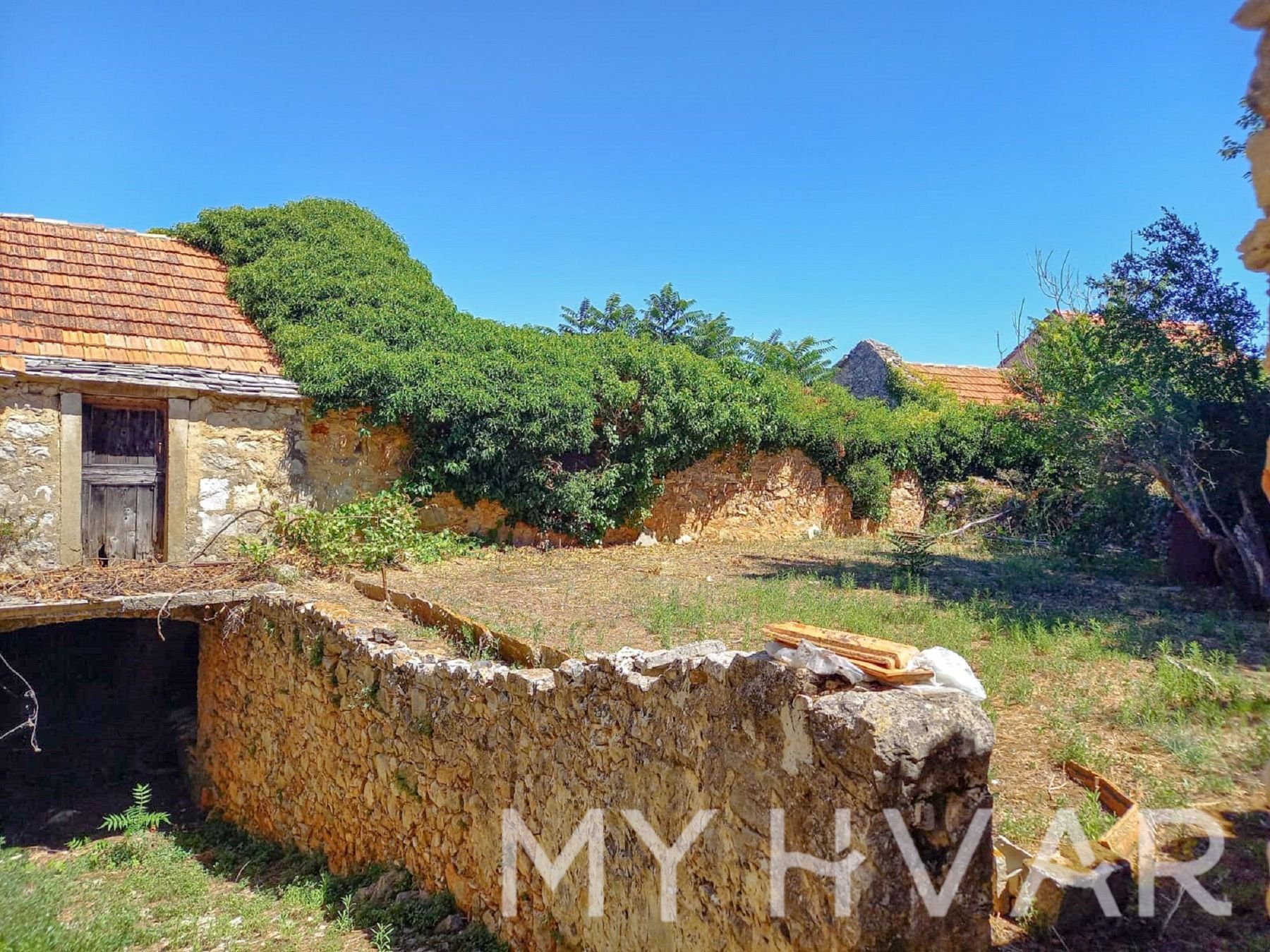 House For sale - SPLITSKO-DALMATINSKA STARI GRAD
