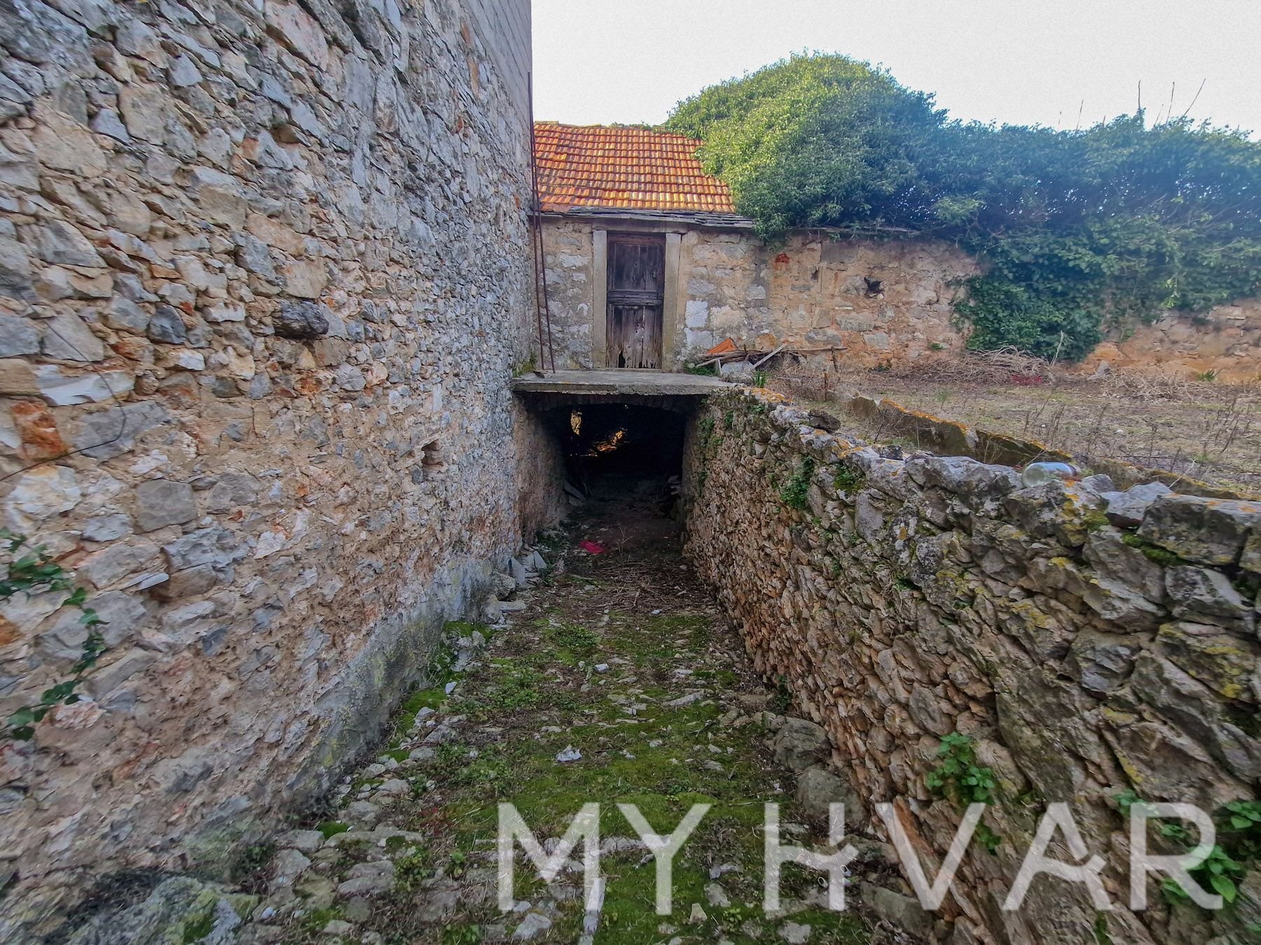 House For sale - SPLITSKO-DALMATINSKA STARI GRAD