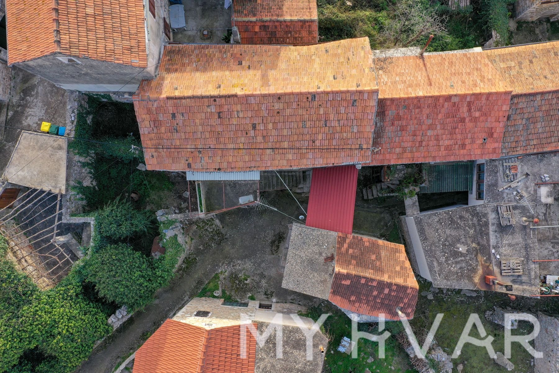 House For sale - SPLITSKO-DALMATINSKA STARI GRAD