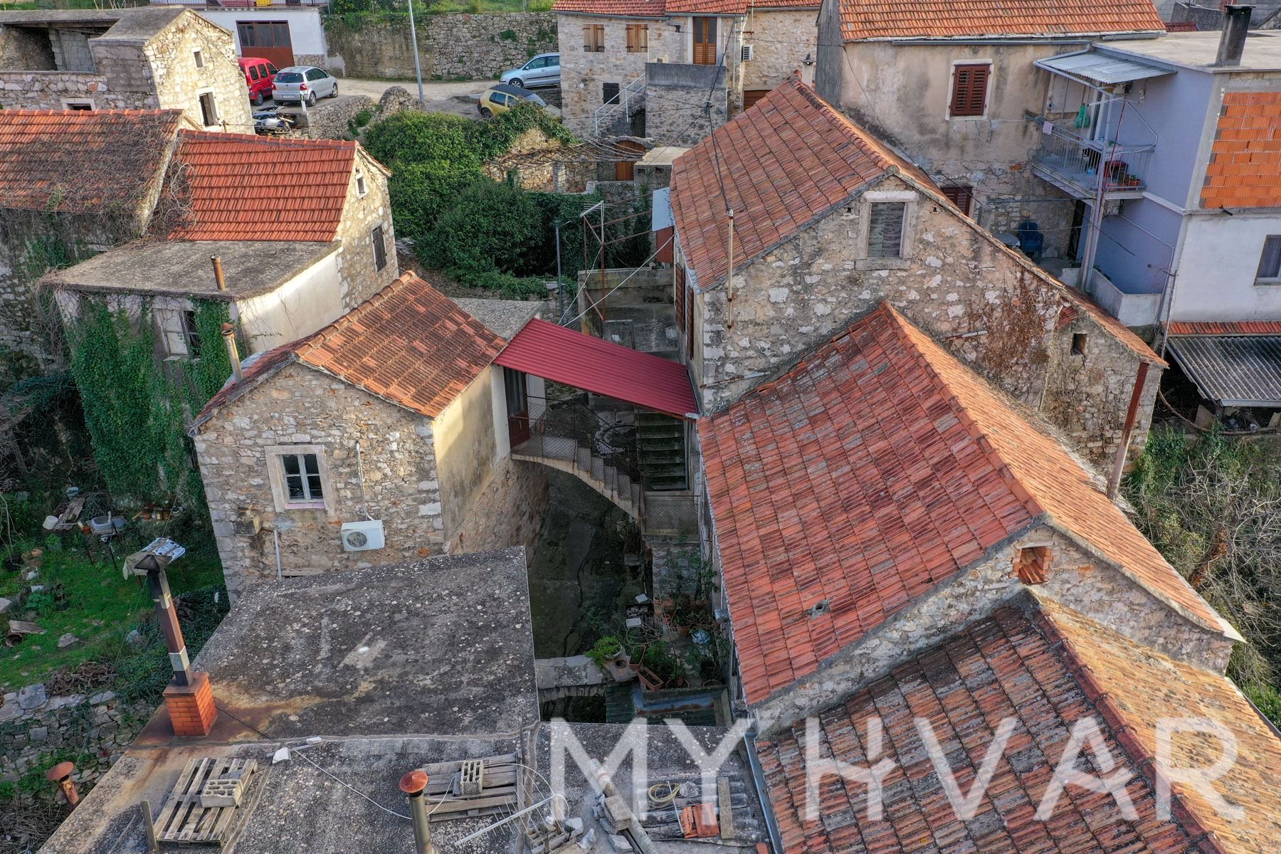 House For sale - SPLITSKO-DALMATINSKA STARI GRAD