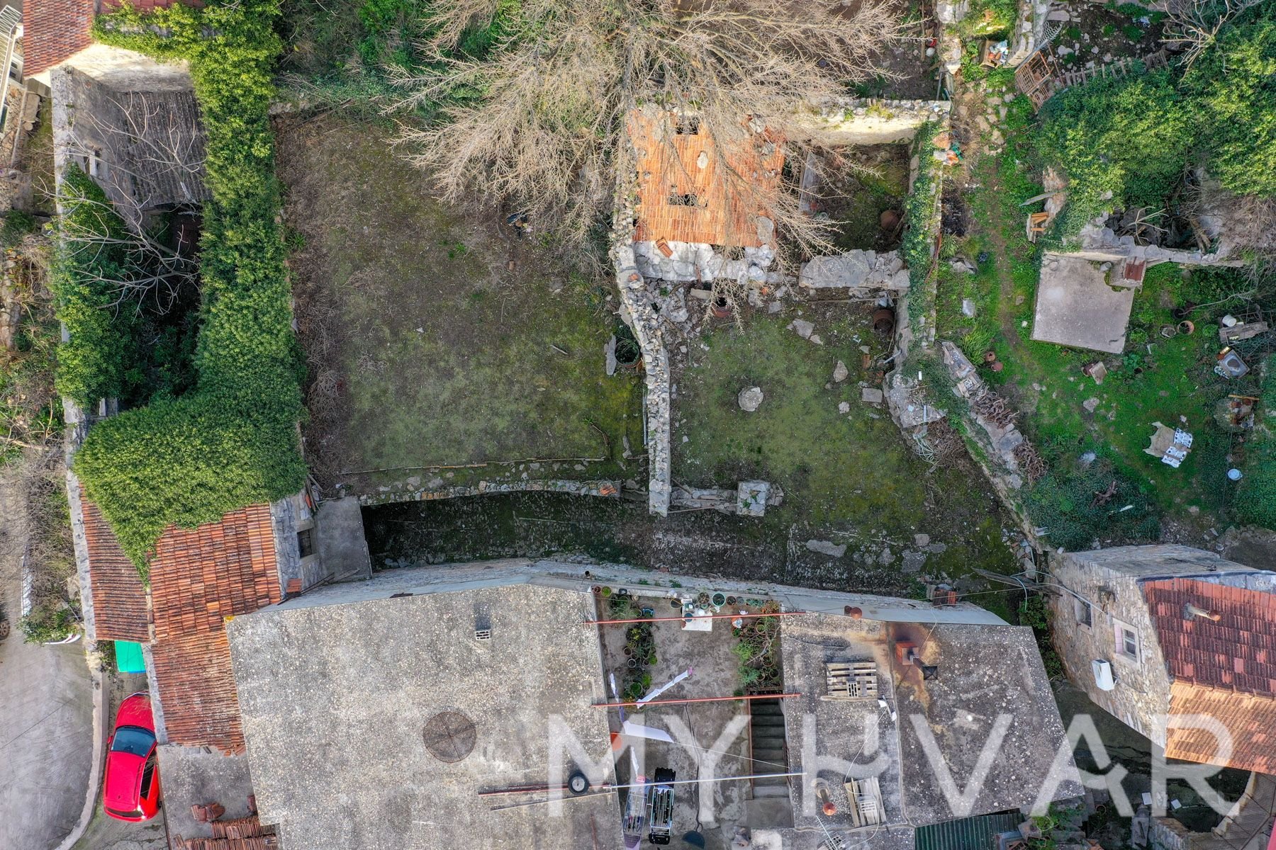 House For sale - SPLITSKO-DALMATINSKA STARI GRAD