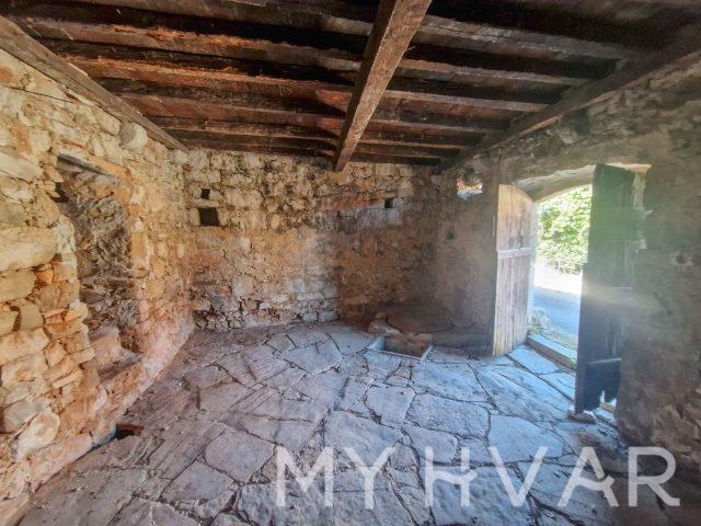 House For sale - Splitsko-dalmatinska Stari Grad - foto 5/13