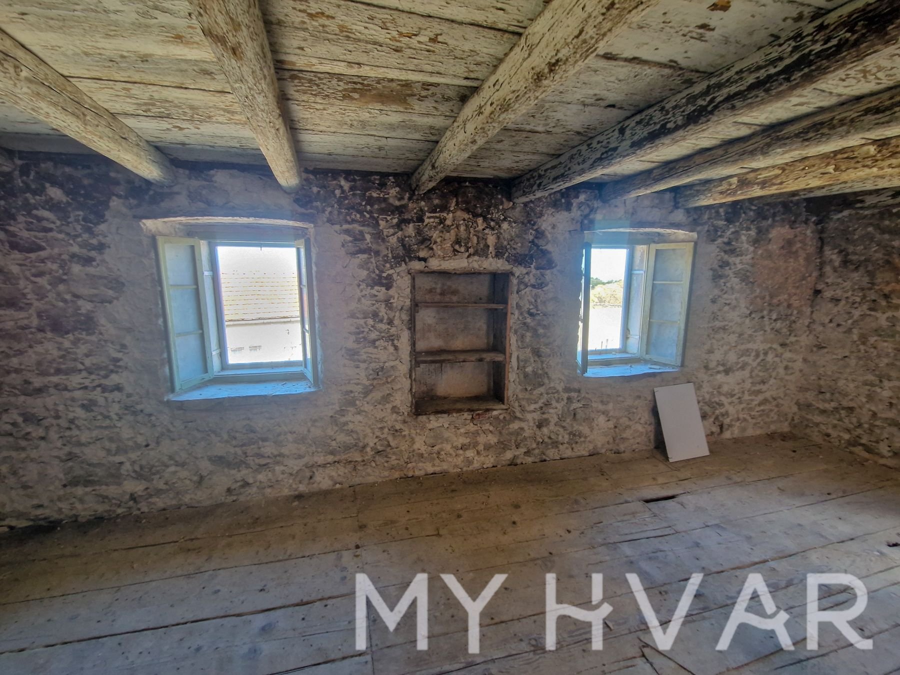 House For sale - SPLITSKO-DALMATINSKA STARI GRAD