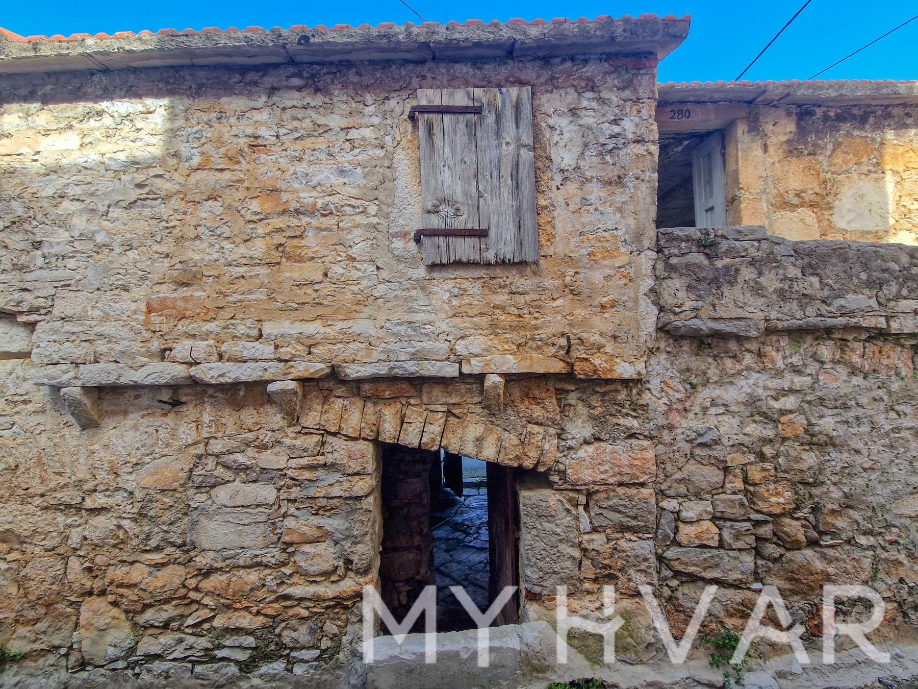 House For sale - SPLITSKO-DALMATINSKA STARI GRAD