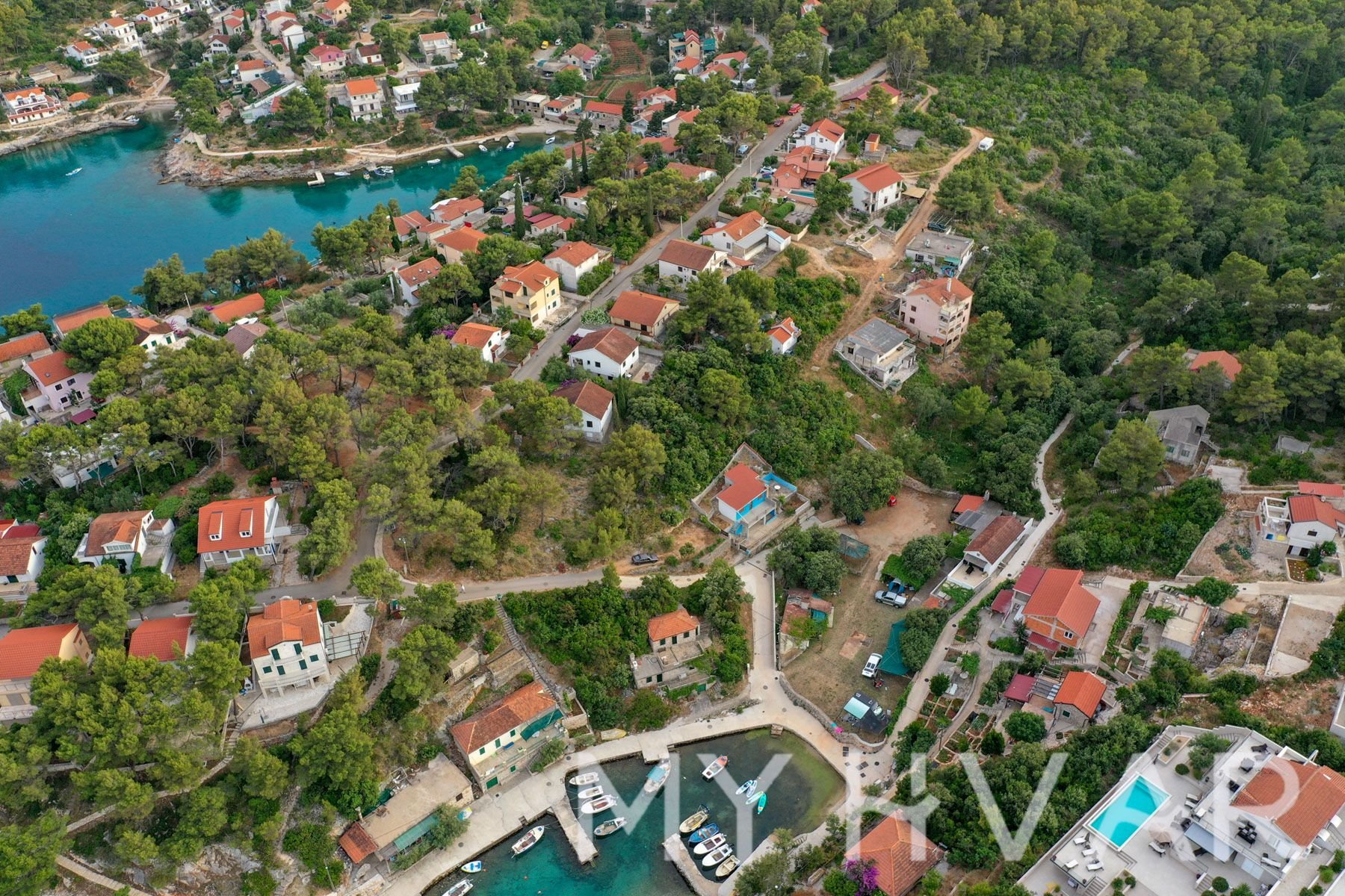 Land For sale - SPLITSKO-DALMATINSKA STARI GRAD