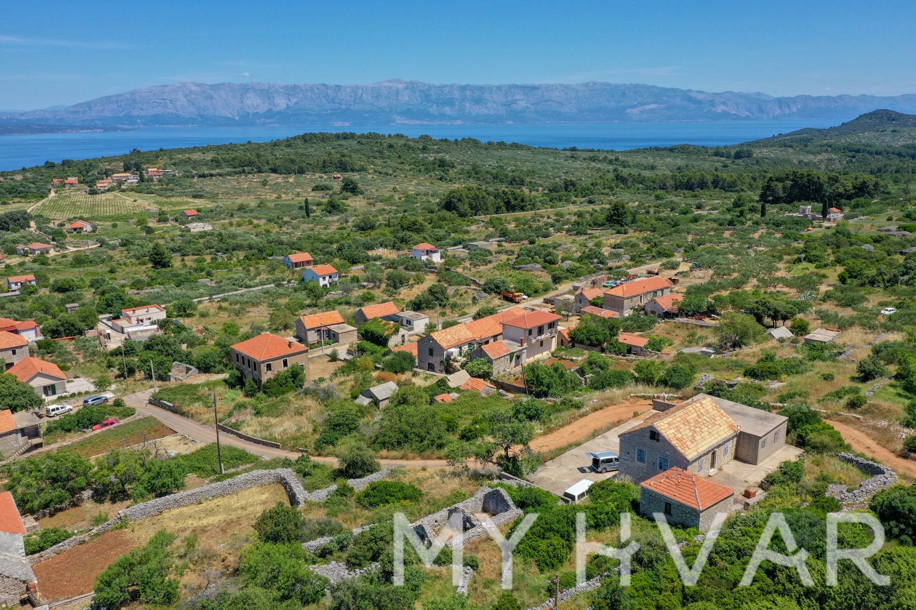 Dom Na predaj - SPLITSKO-DALMATINSKA Jelsa