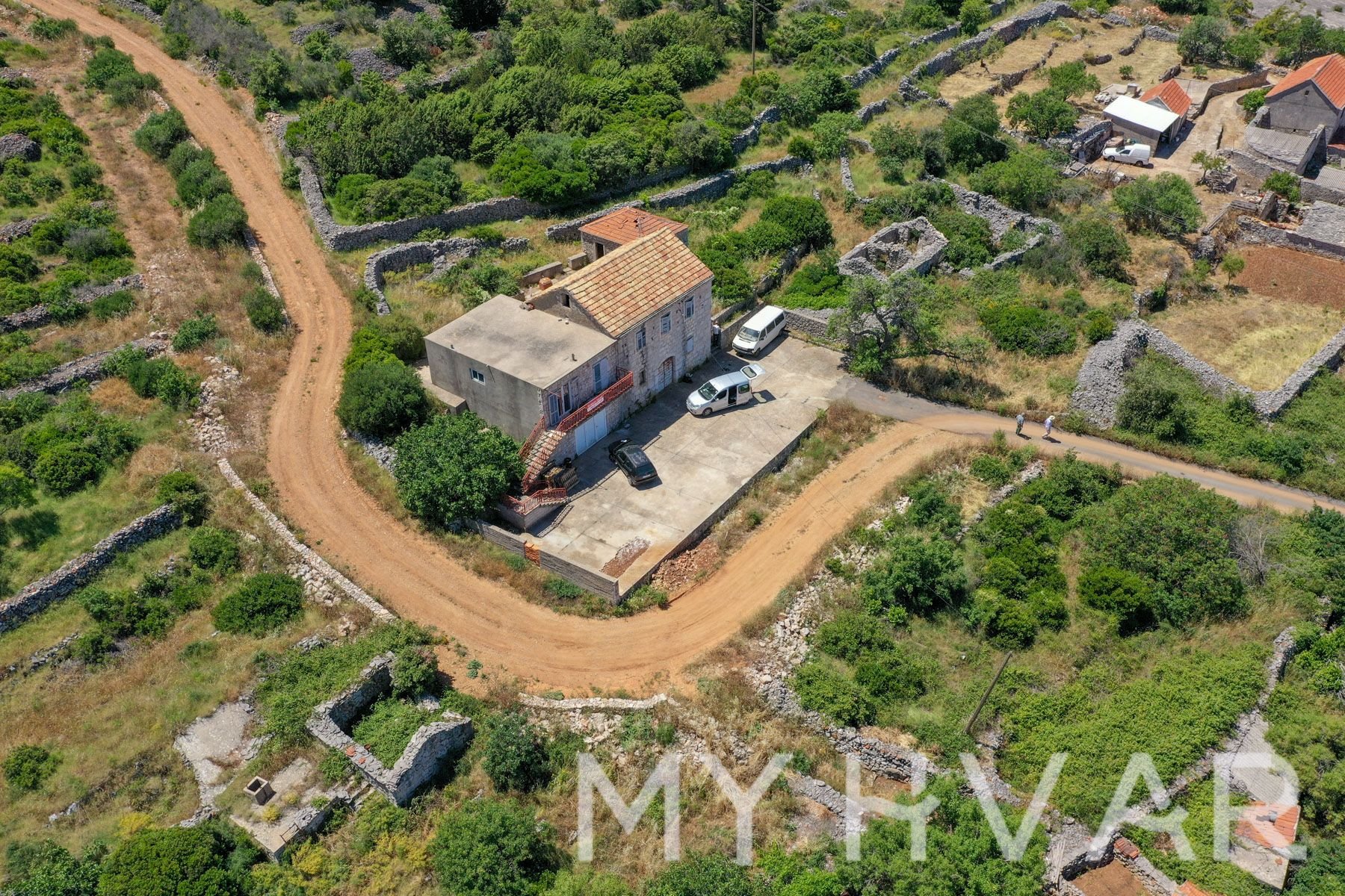 Dom Na predaj - SPLITSKO-DALMATINSKA Jelsa