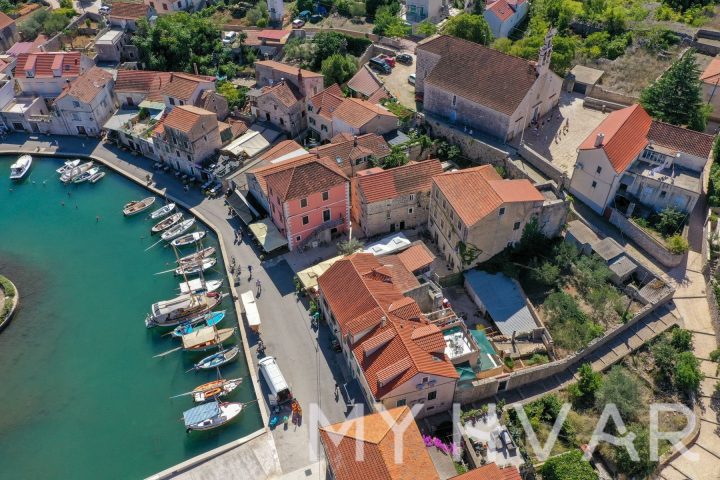 Dom Na predaj - Splitsko-dalmatinska Jelsa - foto 2/23