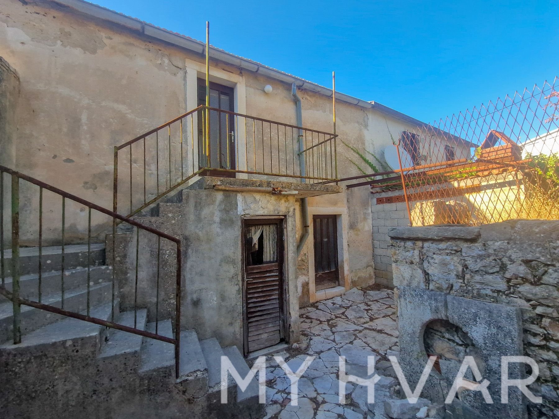 House For sale - SPLITSKO-DALMATINSKA Jelsa