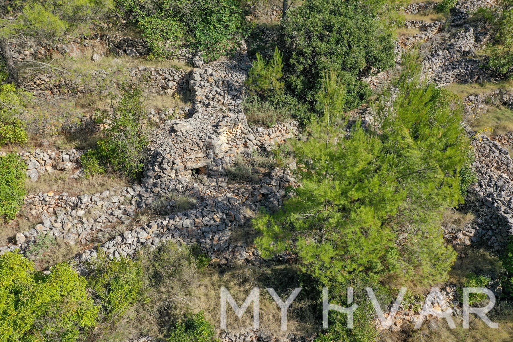 Land For sale - SPLITSKO-DALMATINSKA STARI GRAD