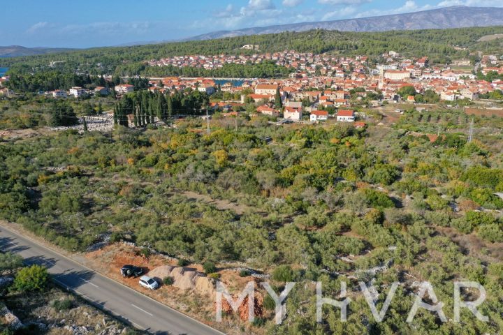 Land for sale 1630 m² – Stari Grad