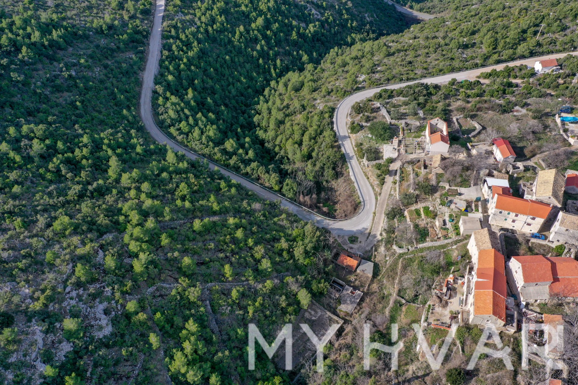 Land For sale - SPLITSKO-DALMATINSKA STARI GRAD